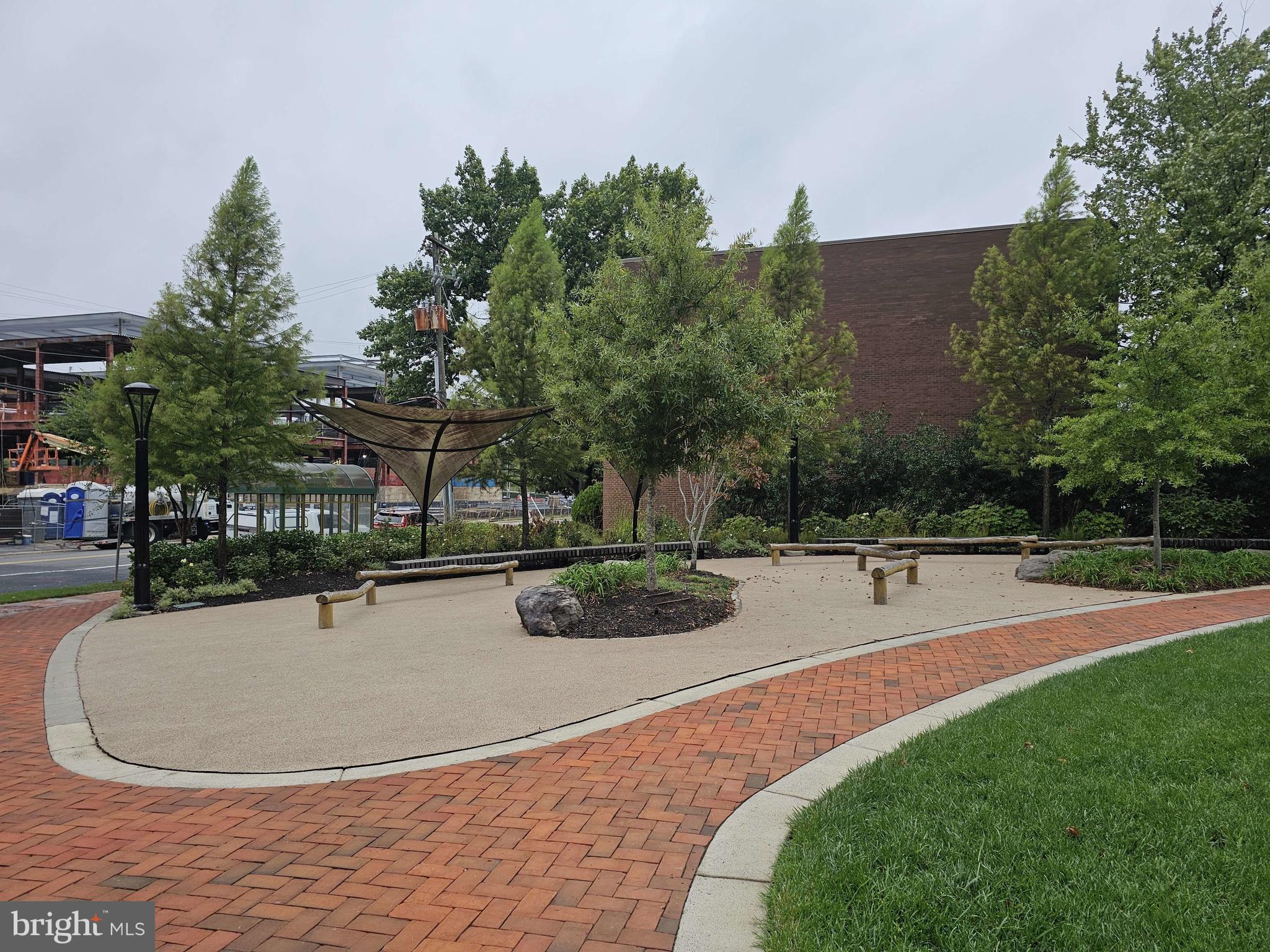 THE SIGNET - Residential