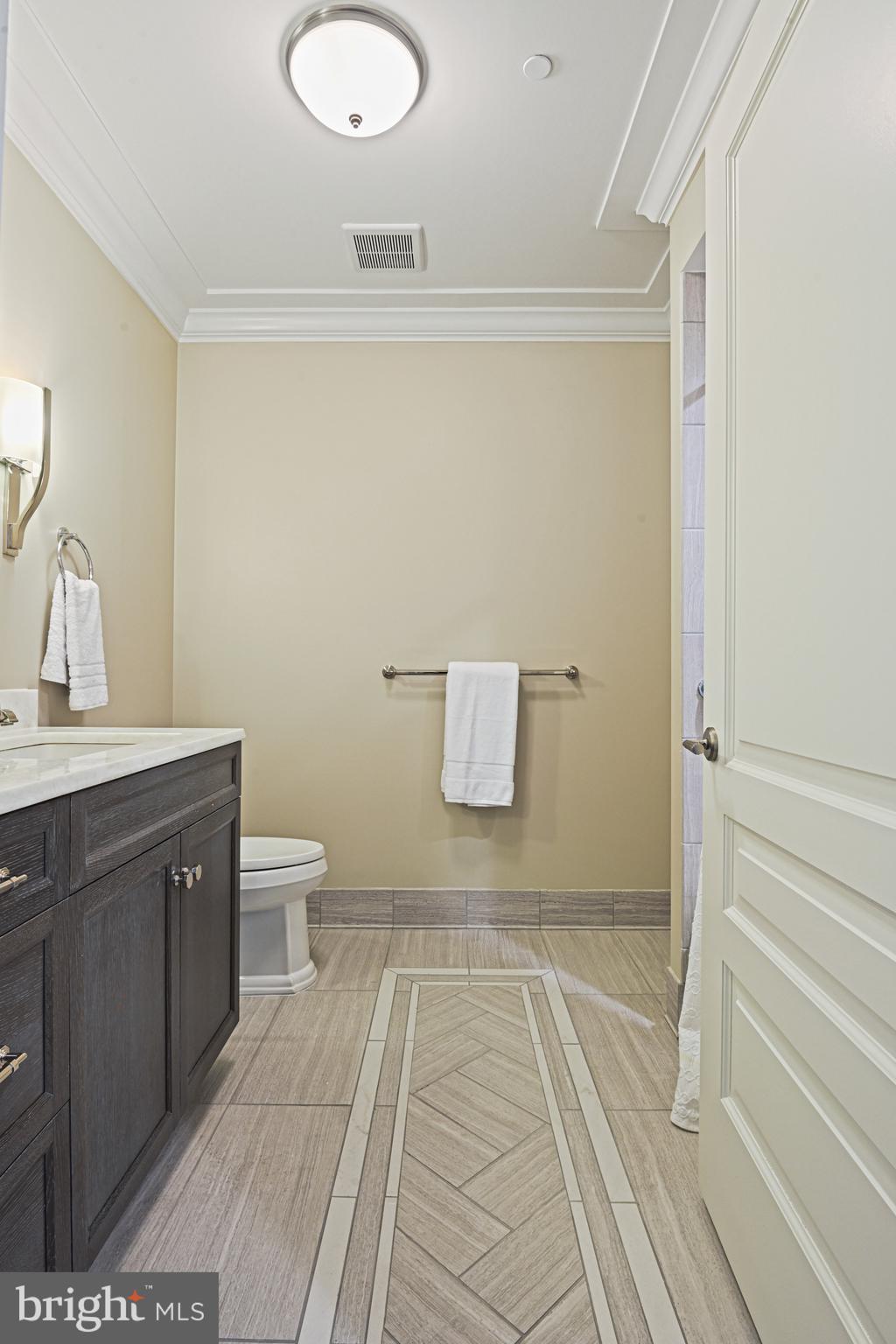 THE SIGNET - Residential