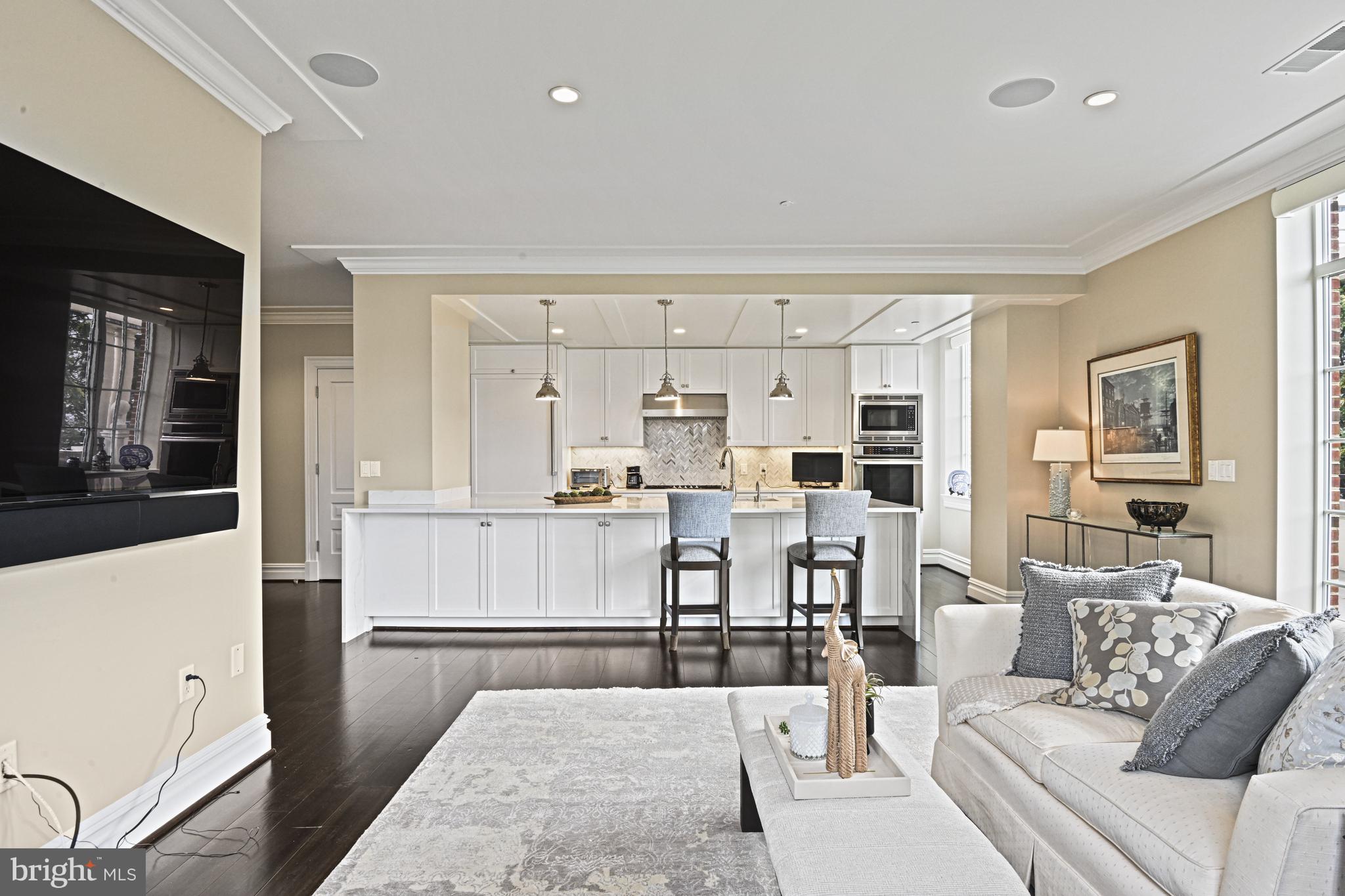 THE SIGNET - Residential