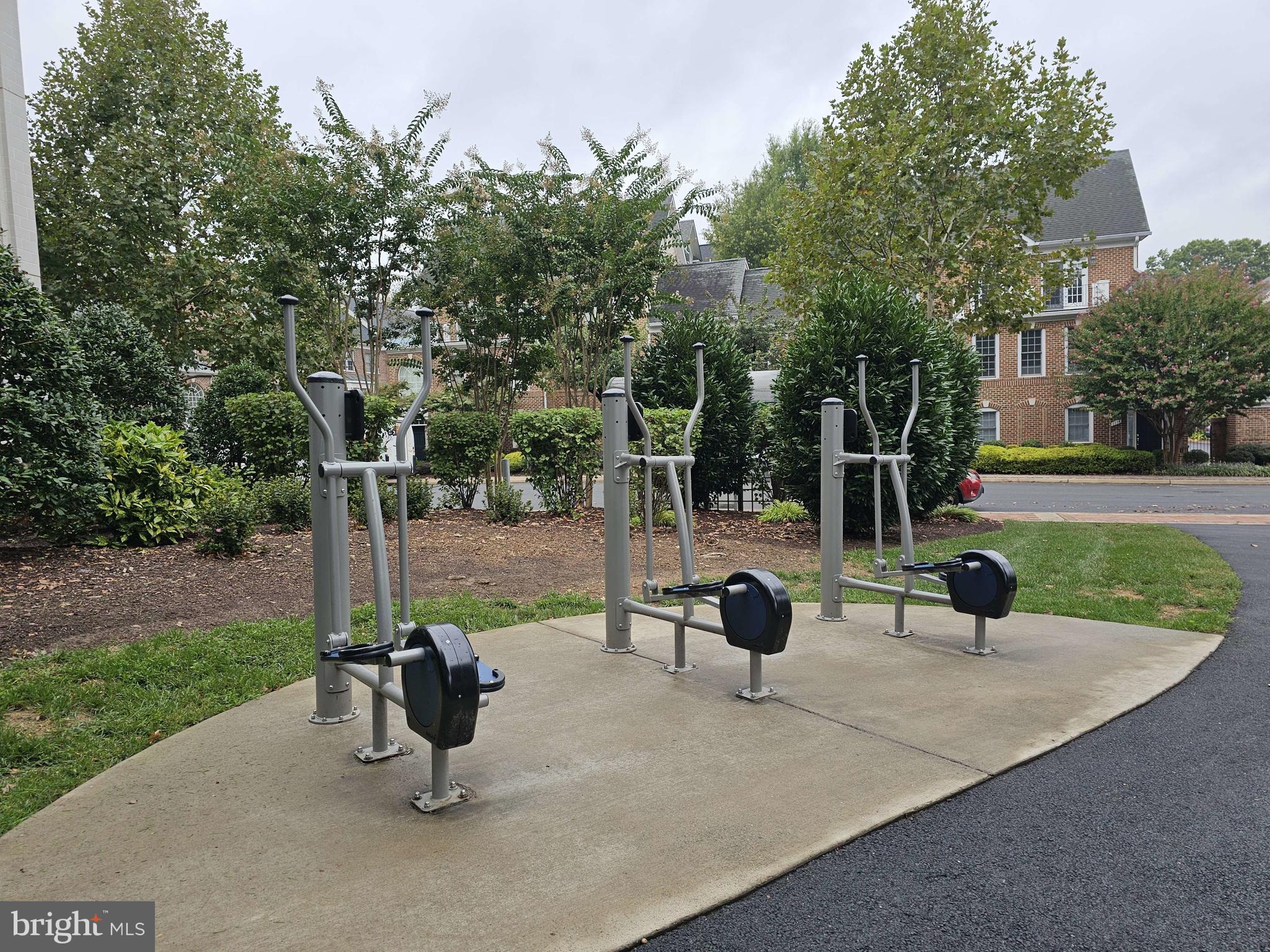 THE SIGNET - Residential