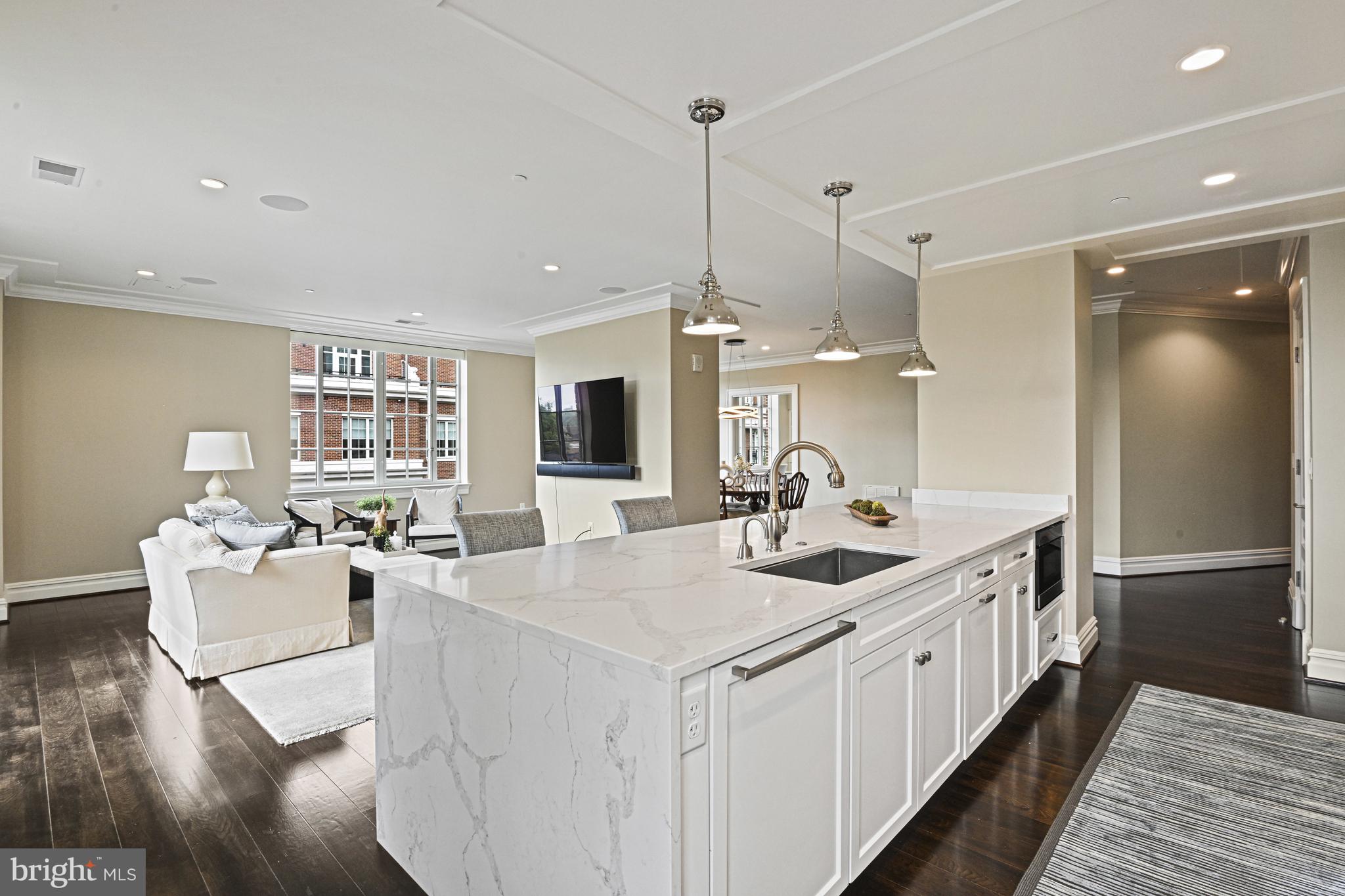 THE SIGNET - Residential