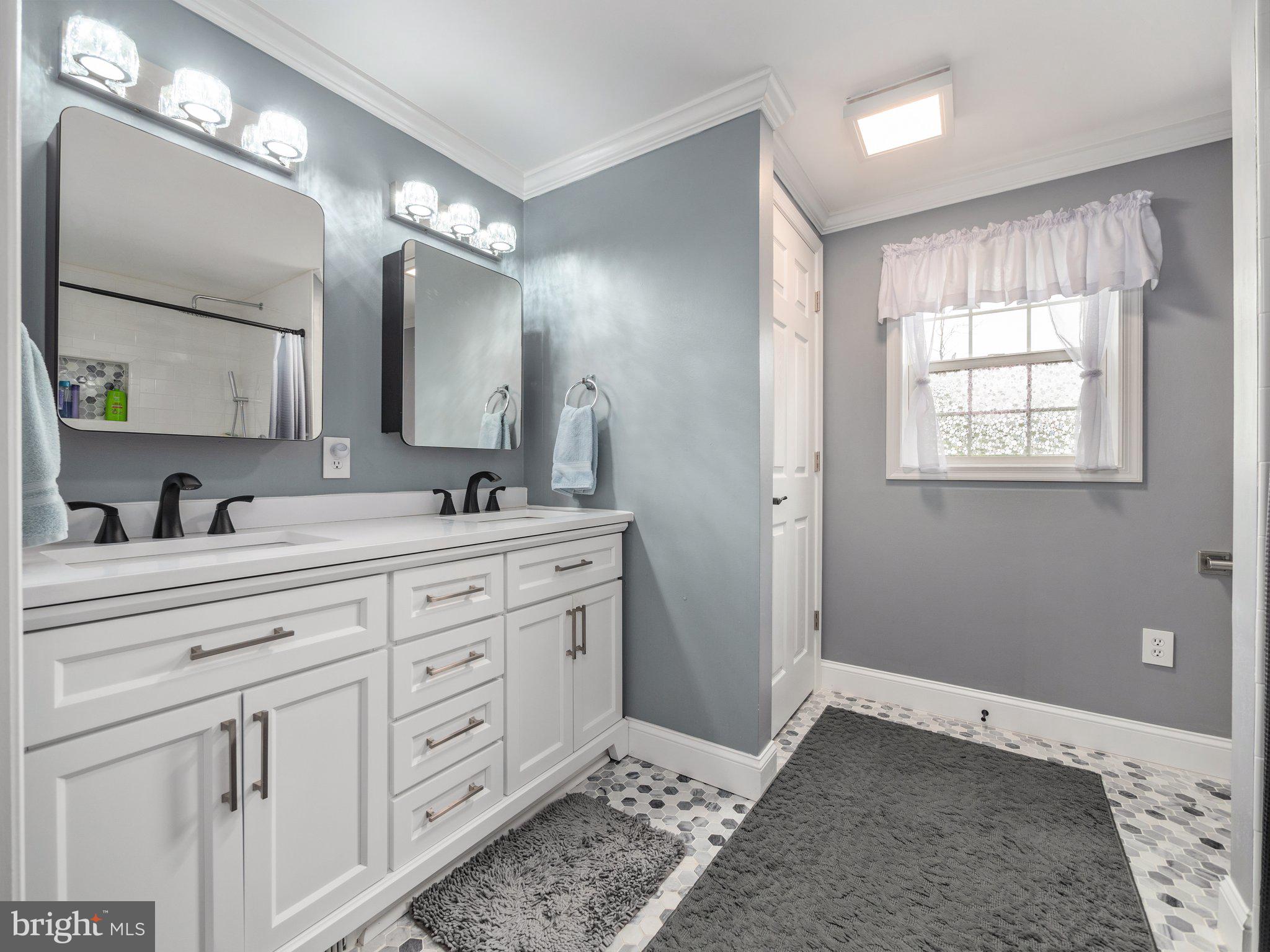 WALNUT MEADOWS - Residential