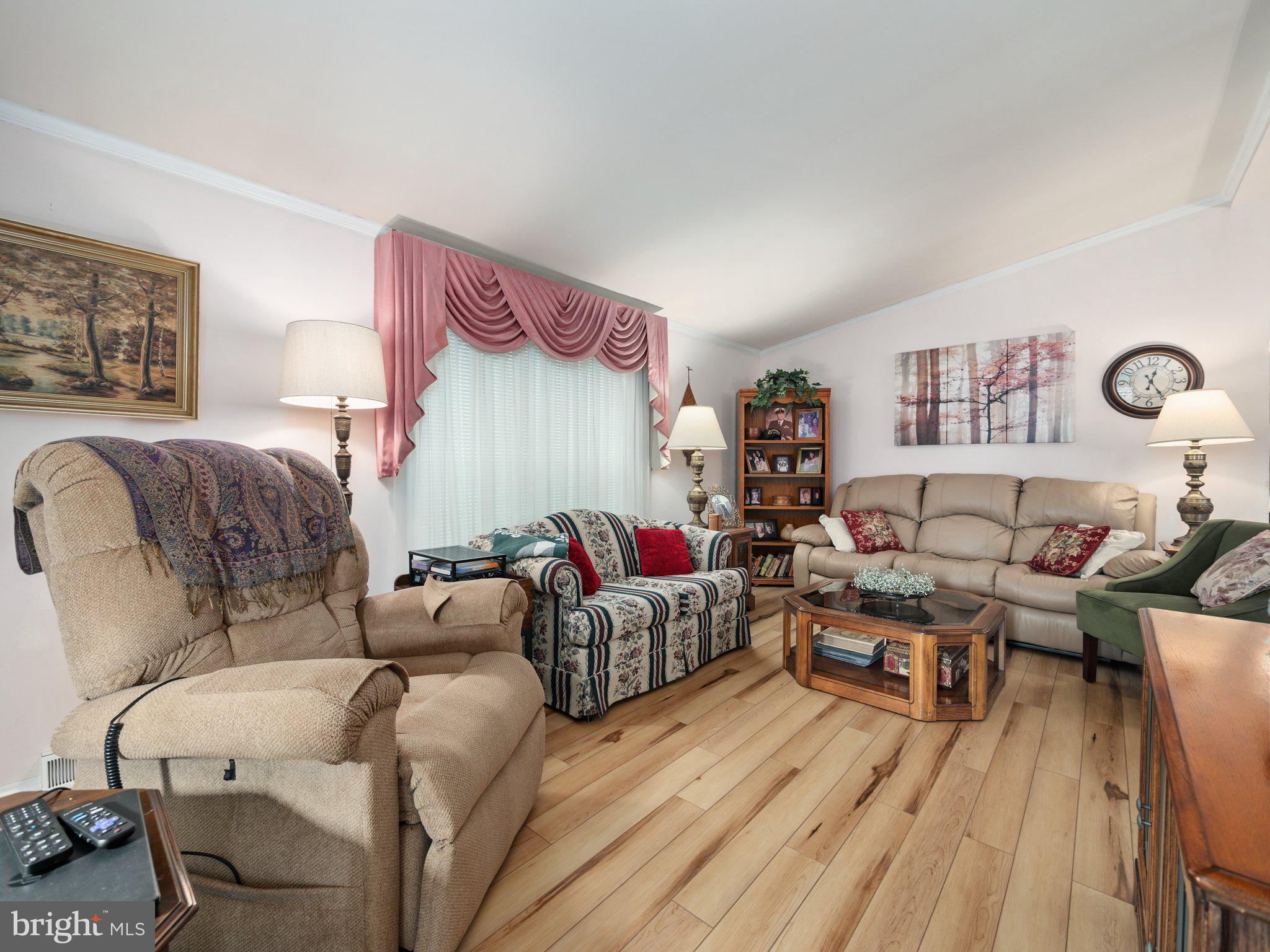 WALNUT MEADOWS - Residential