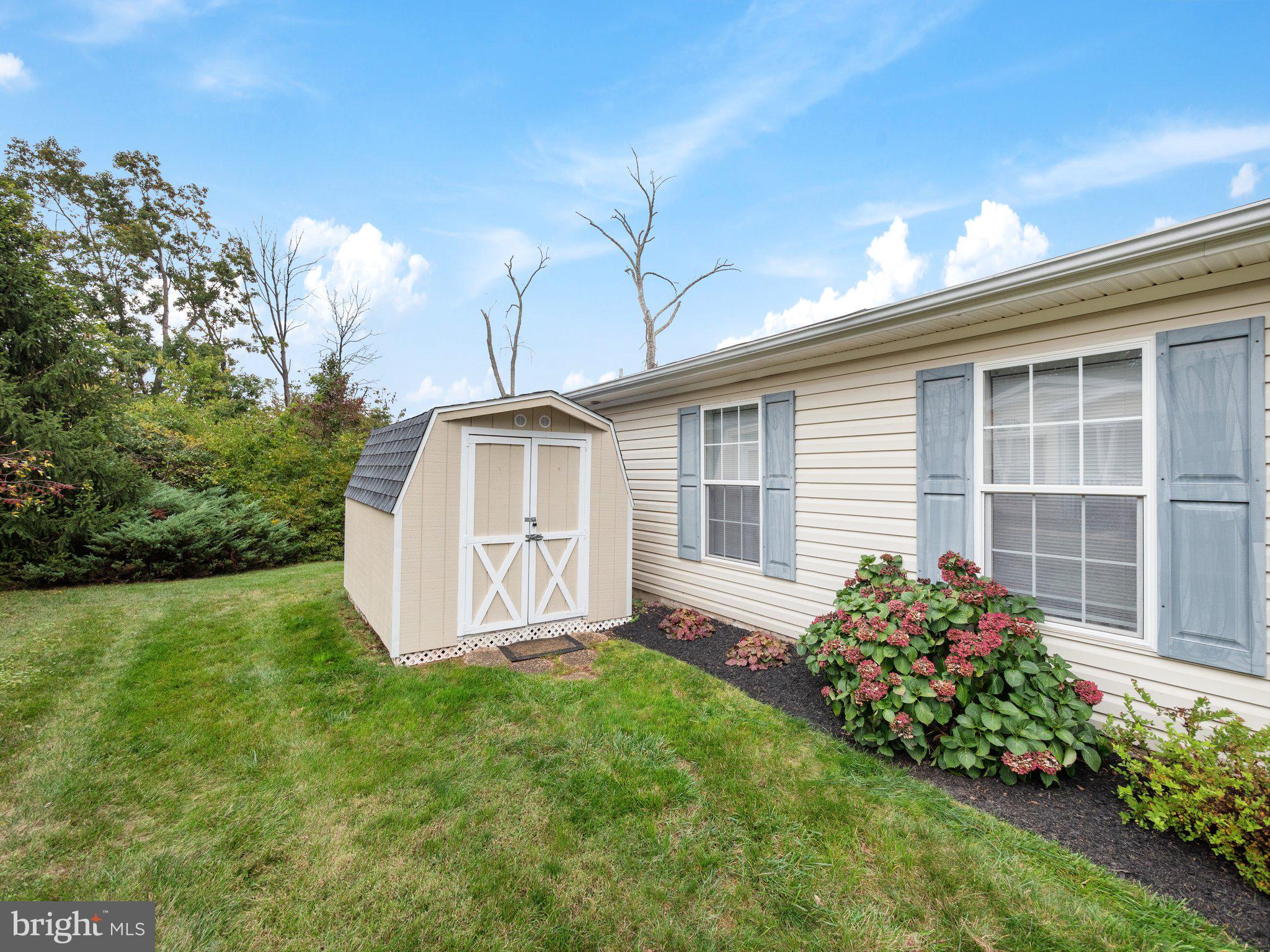 WALNUT MEADOWS - Residential