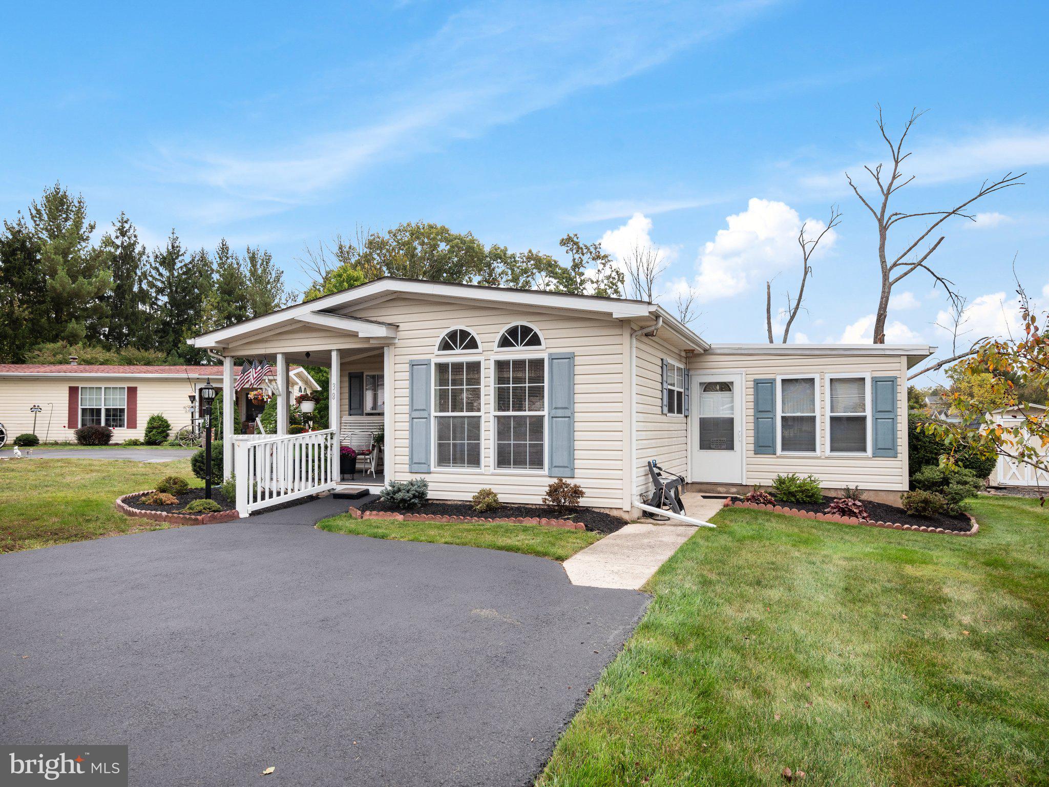 WALNUT MEADOWS - Residential