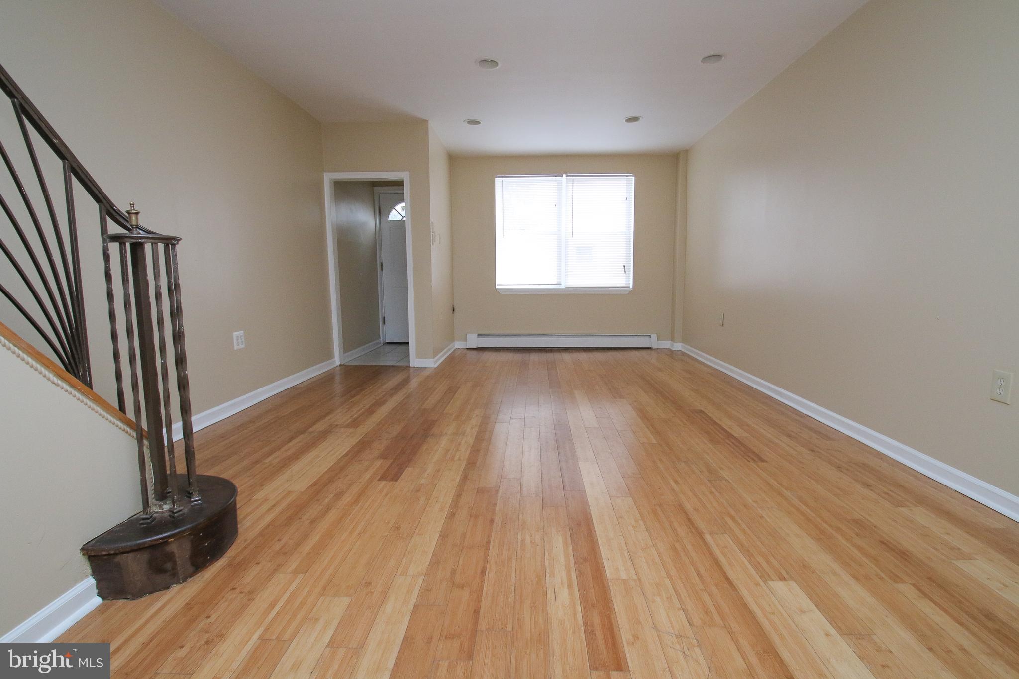 Do you like closet space? A first floor powder room? A backyard? What about an amazing neighborhood close to all East Passyunk Avenue offers? This two-story, 3 bedroom row home in East Passyunk Crossing (EPX) has a half bath, hardwood floors, and a large kitchen with granite countertops. The only restriction are pets: none are allowed.