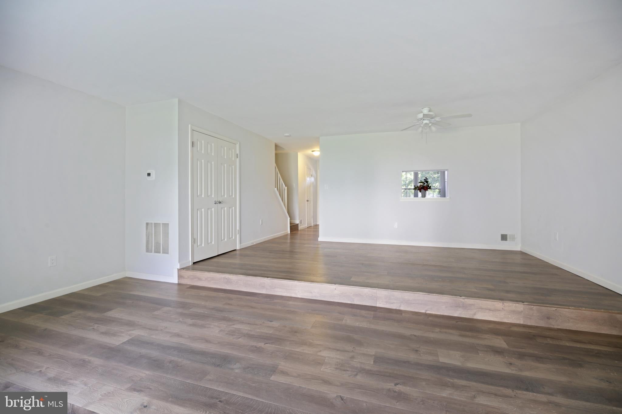 42 ONEILL CT