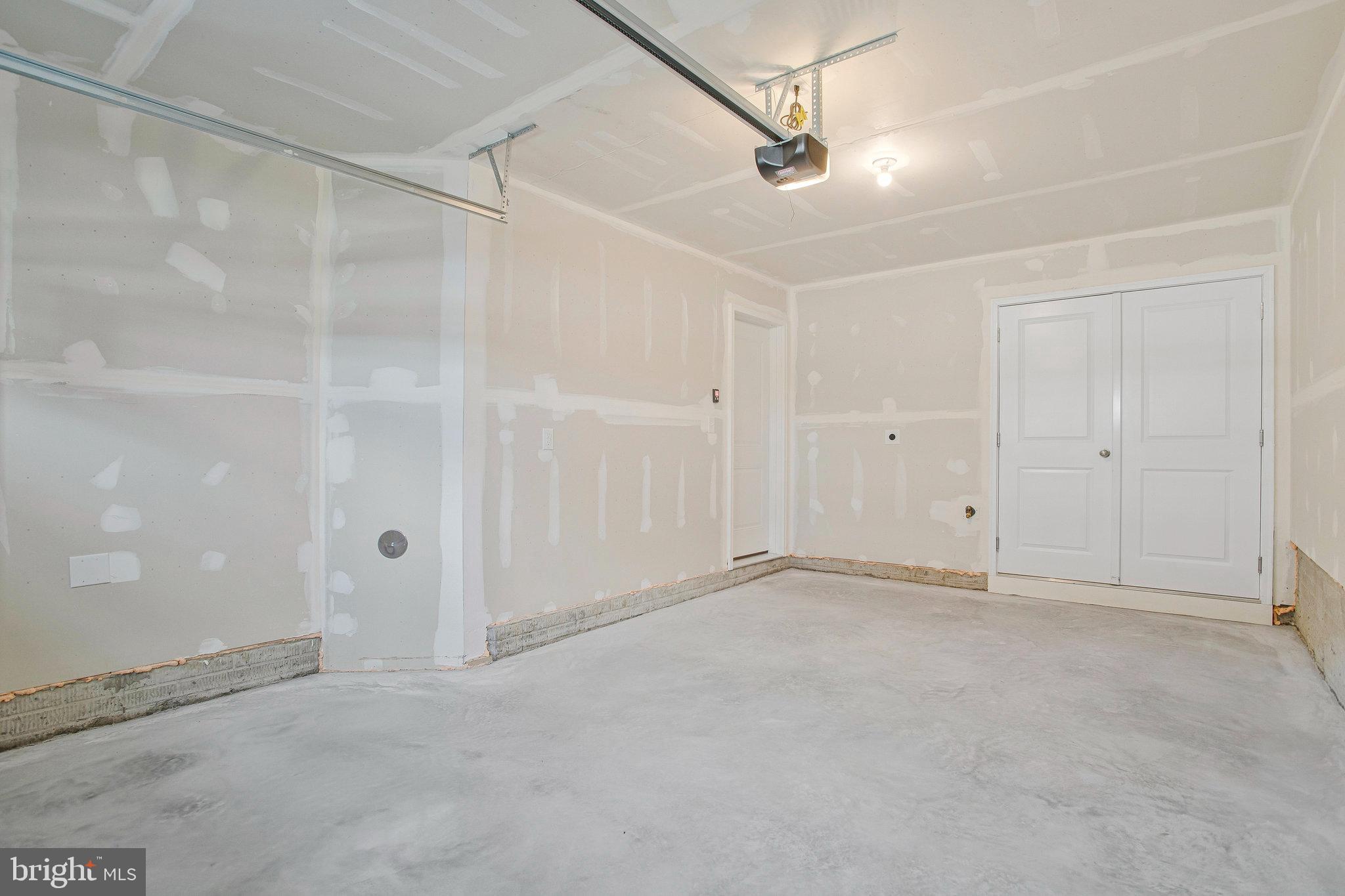 PATAPSCO GLEN - Residential Lease