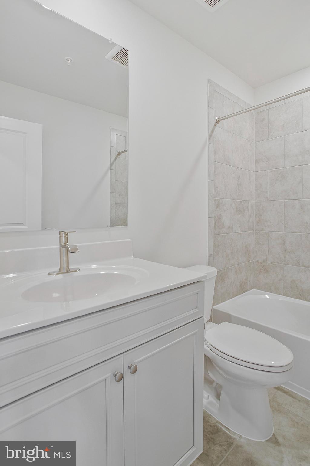 PATAPSCO GLEN - Residential Lease