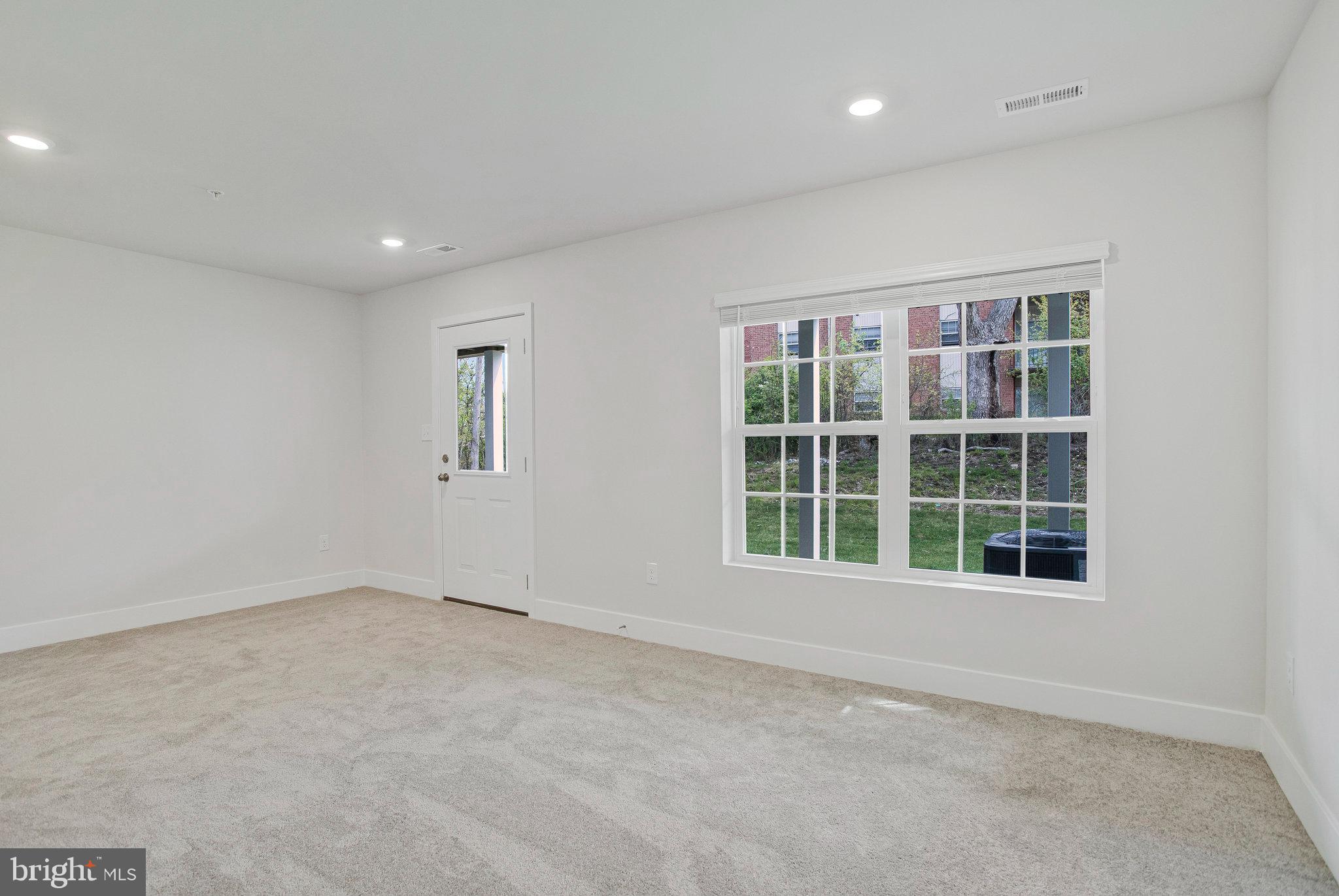 PATAPSCO GLEN - Residential Lease