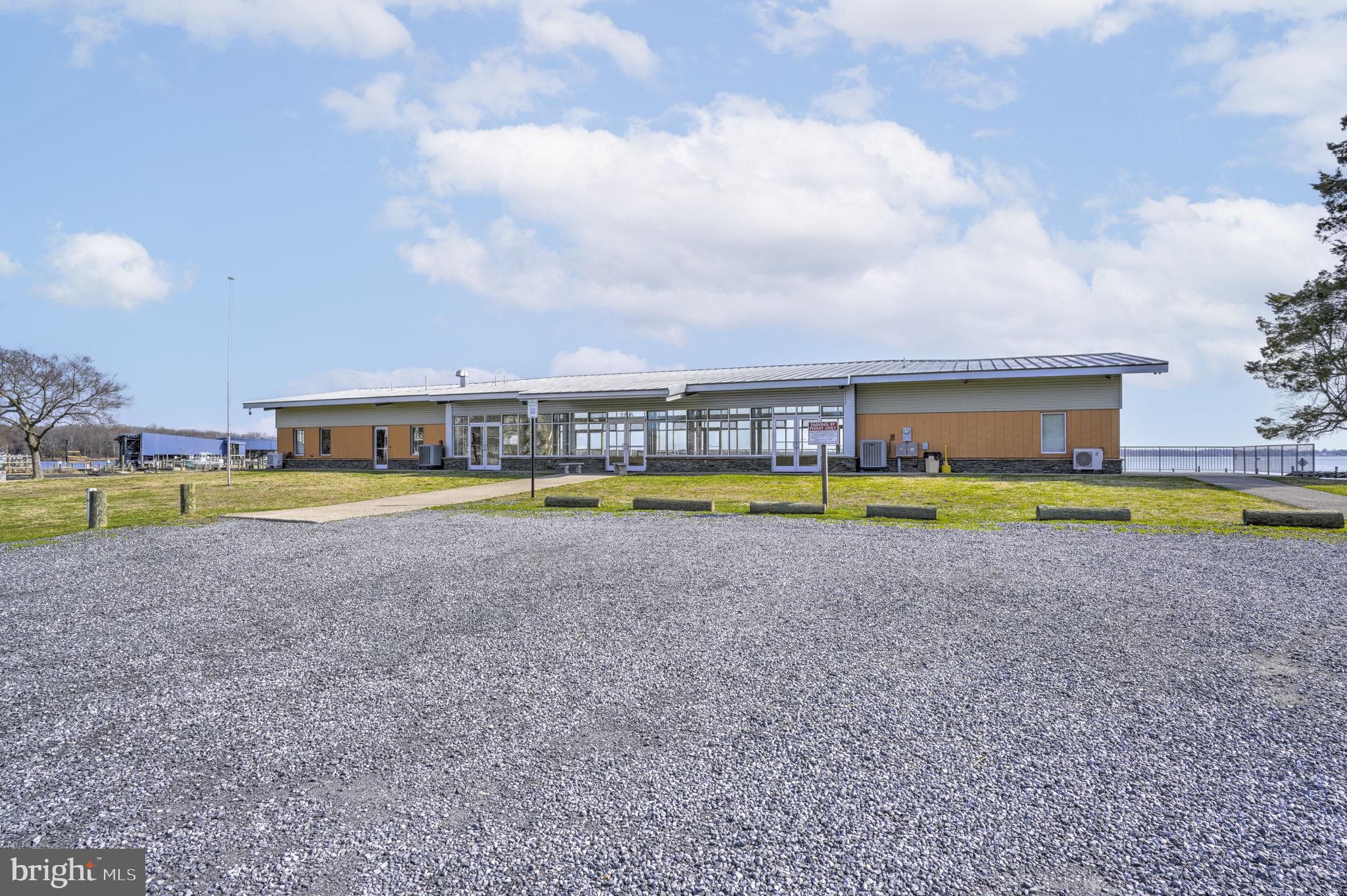 SELBY ON THE BAY - Residential