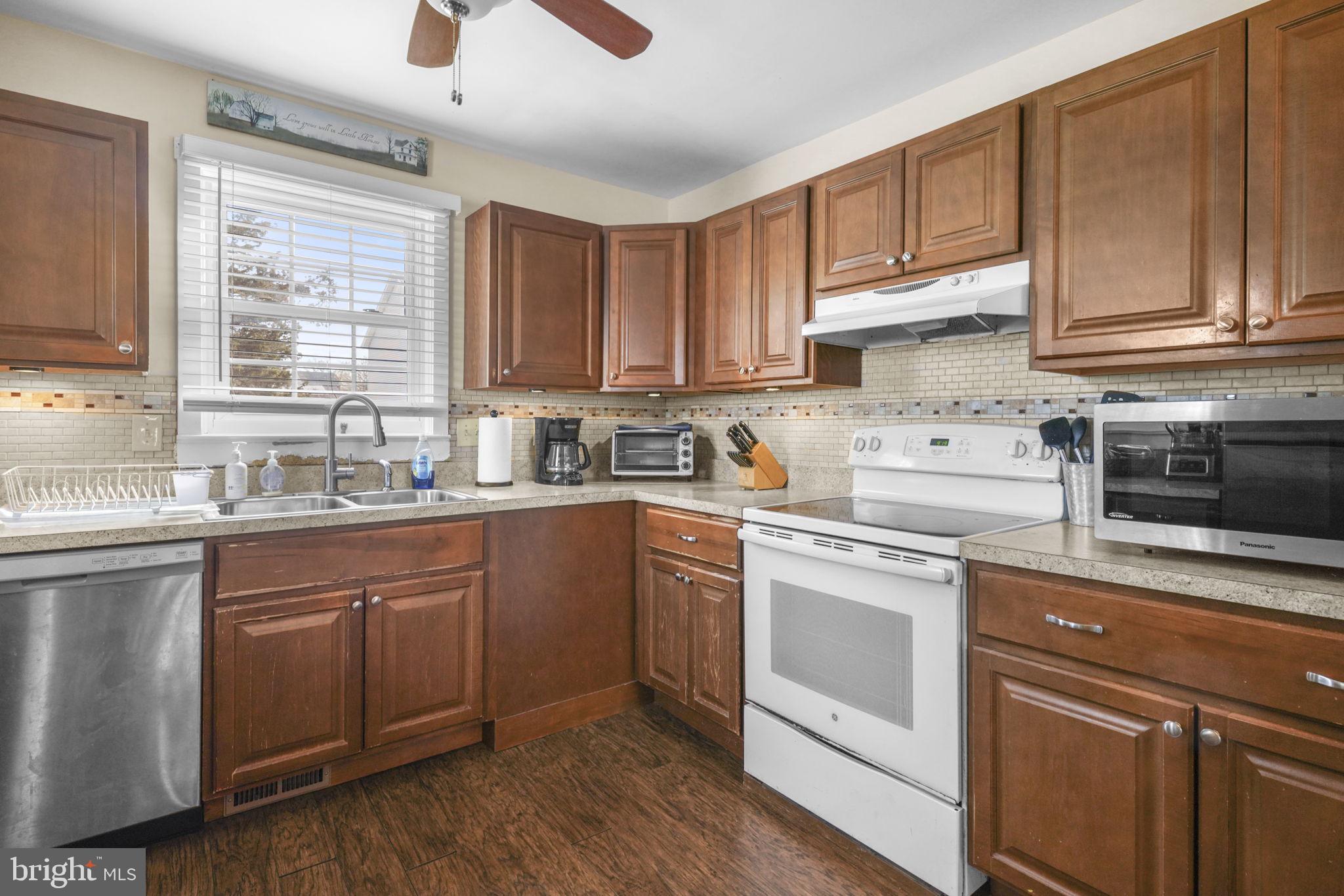 SELBY ON THE BAY - Residential