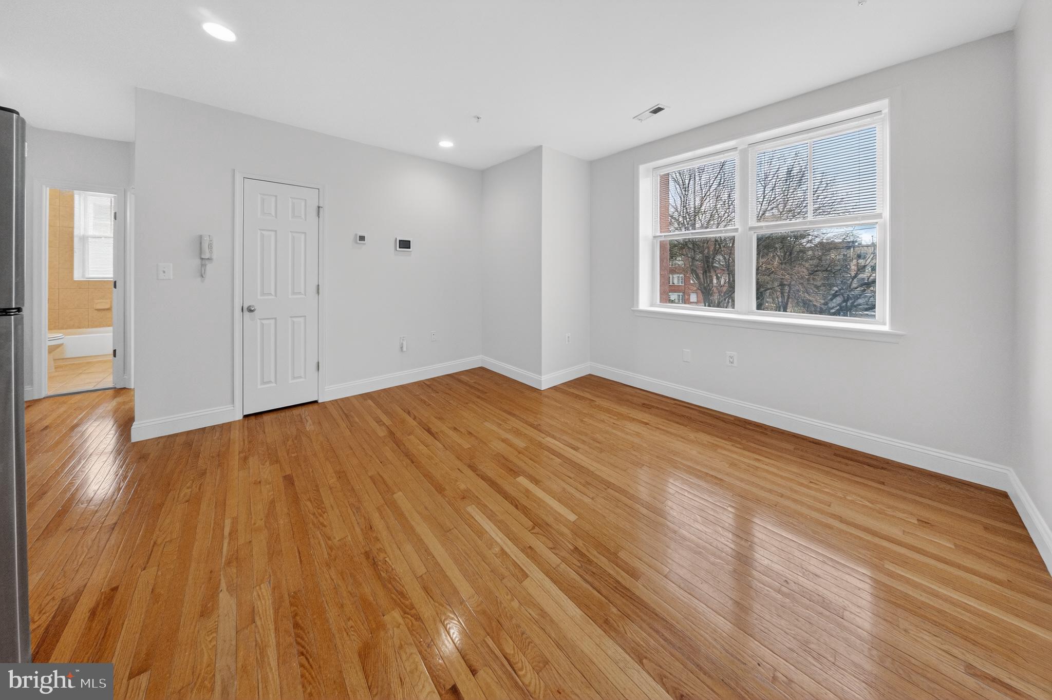 1629 L STREET NE 202