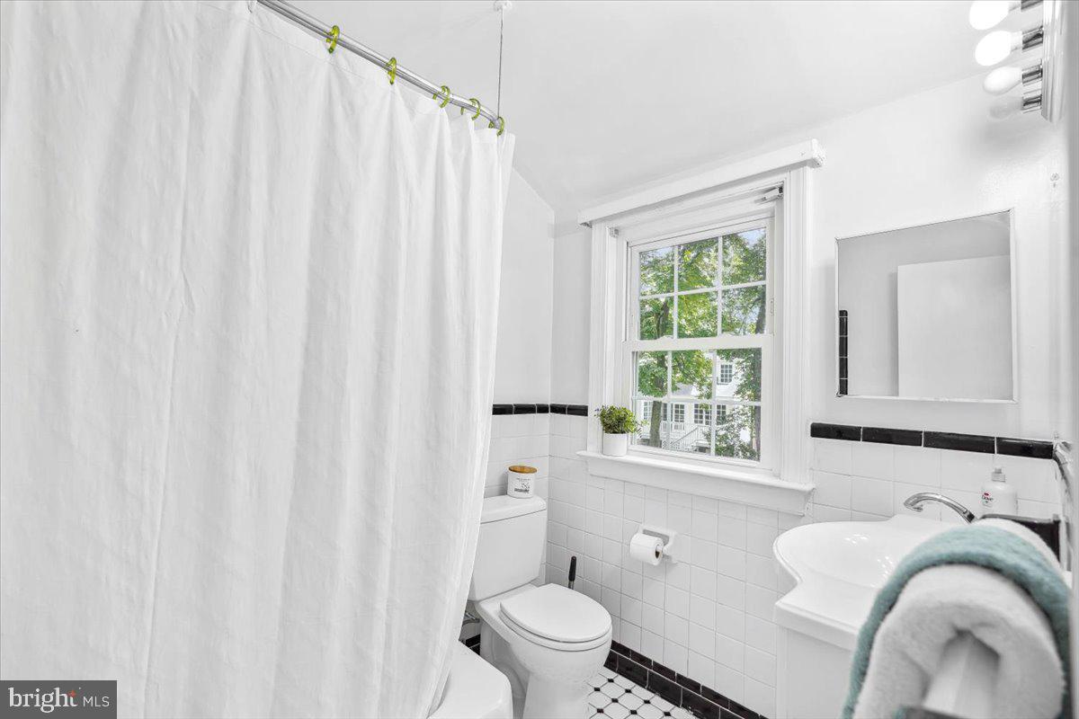 KENSINGTON ESTATES - Residential