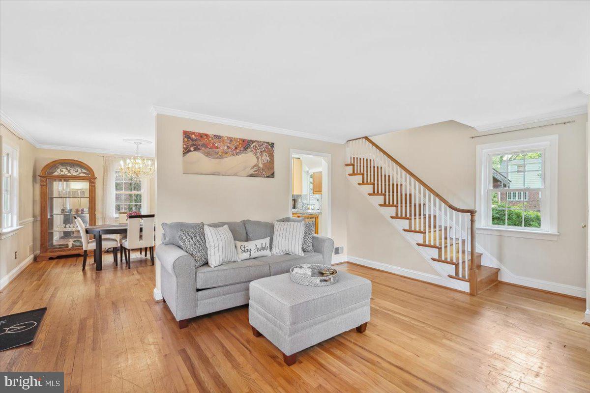 KENSINGTON ESTATES - Residential