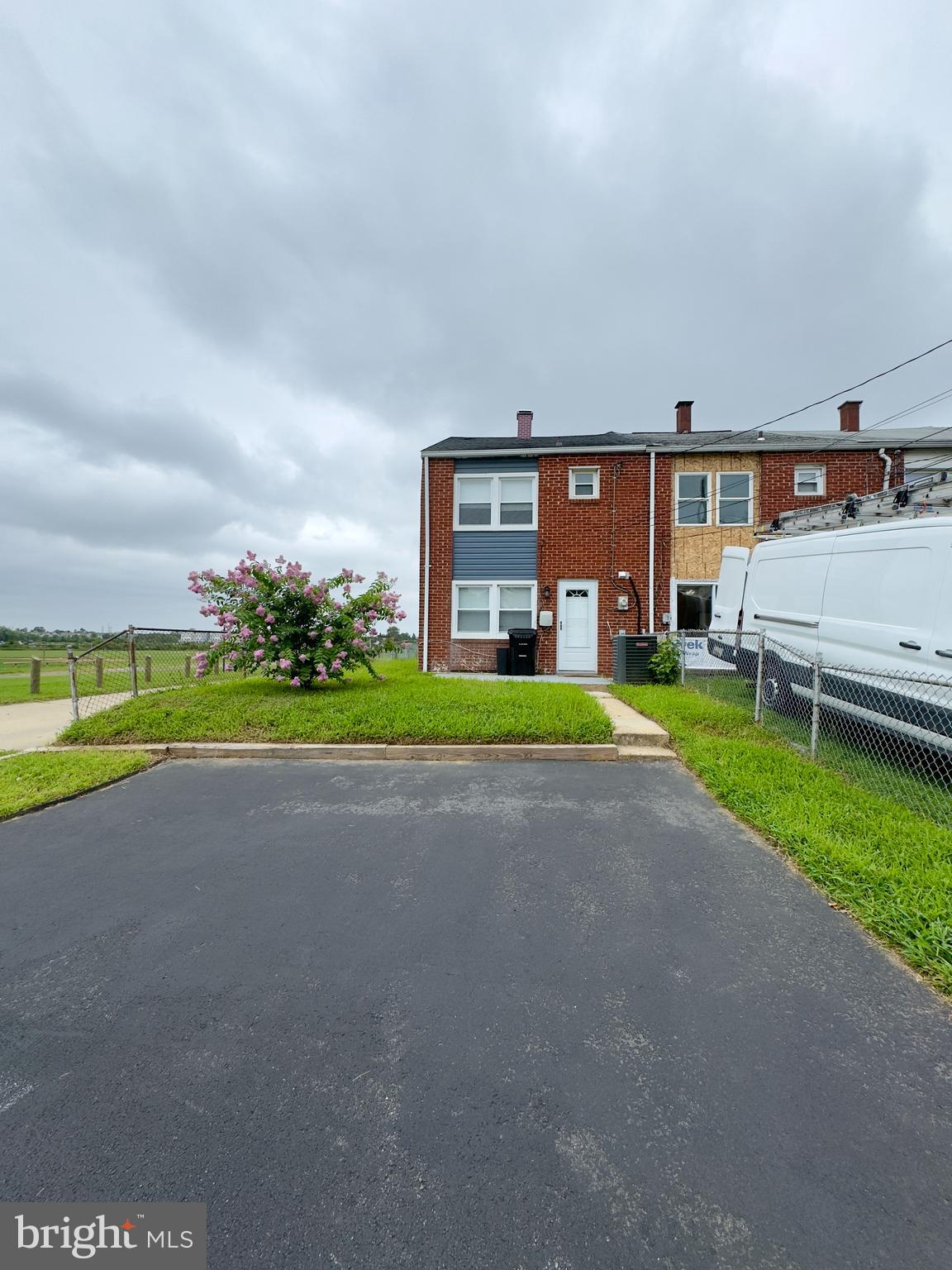 2113 LARKHALL ROAD