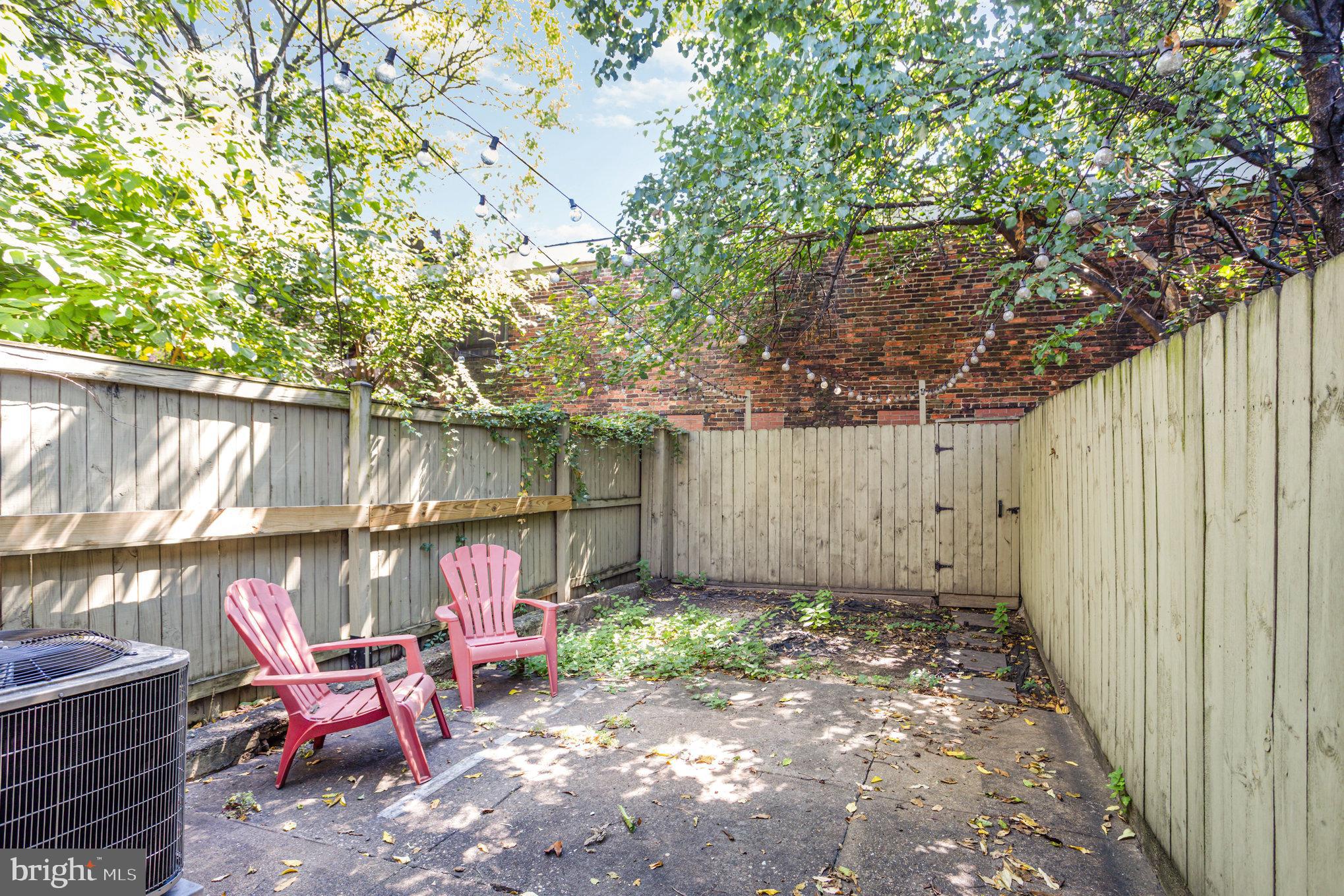 HIGHLANDTOWN - Residential