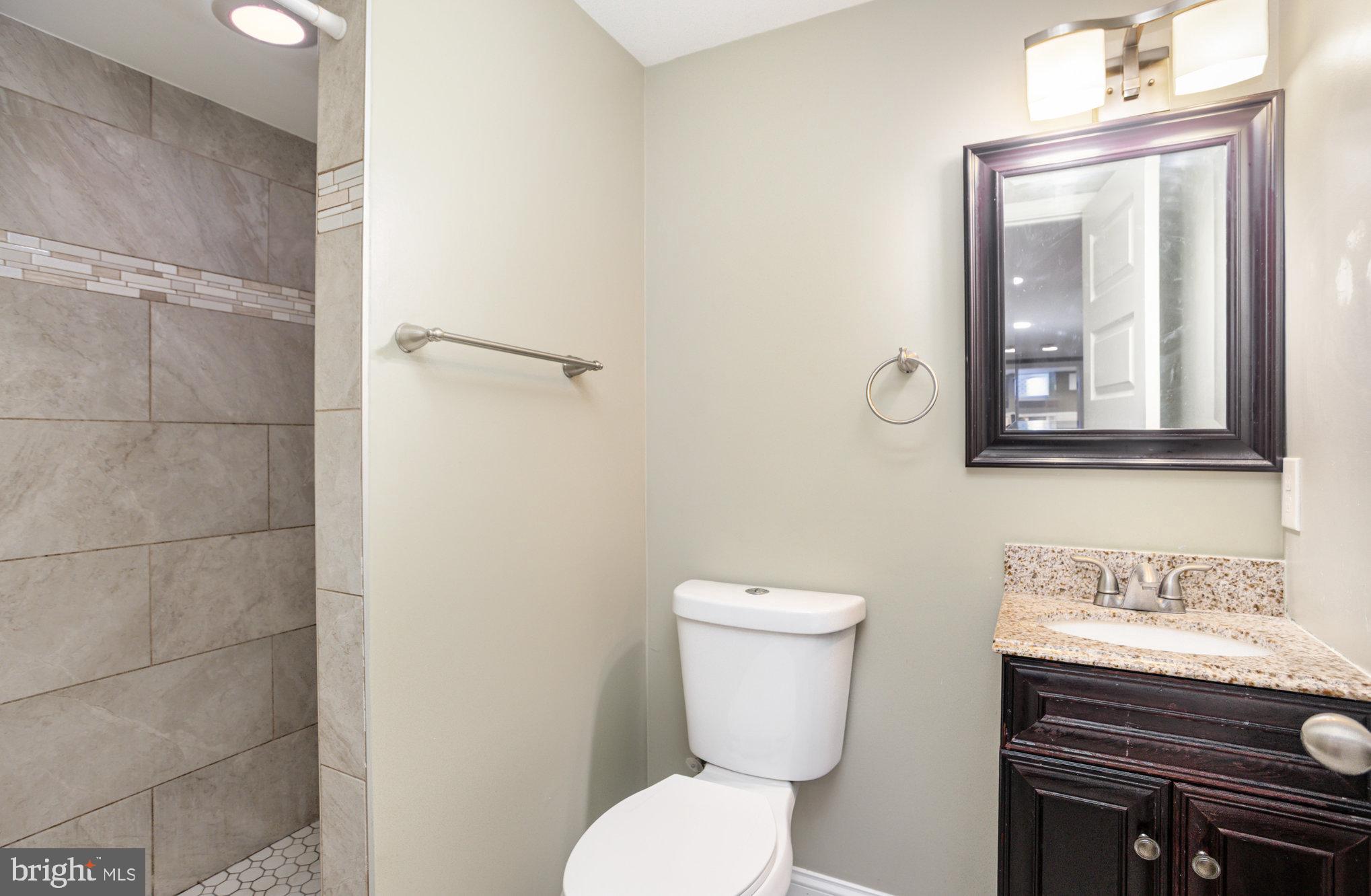 HIGHLANDTOWN - Residential