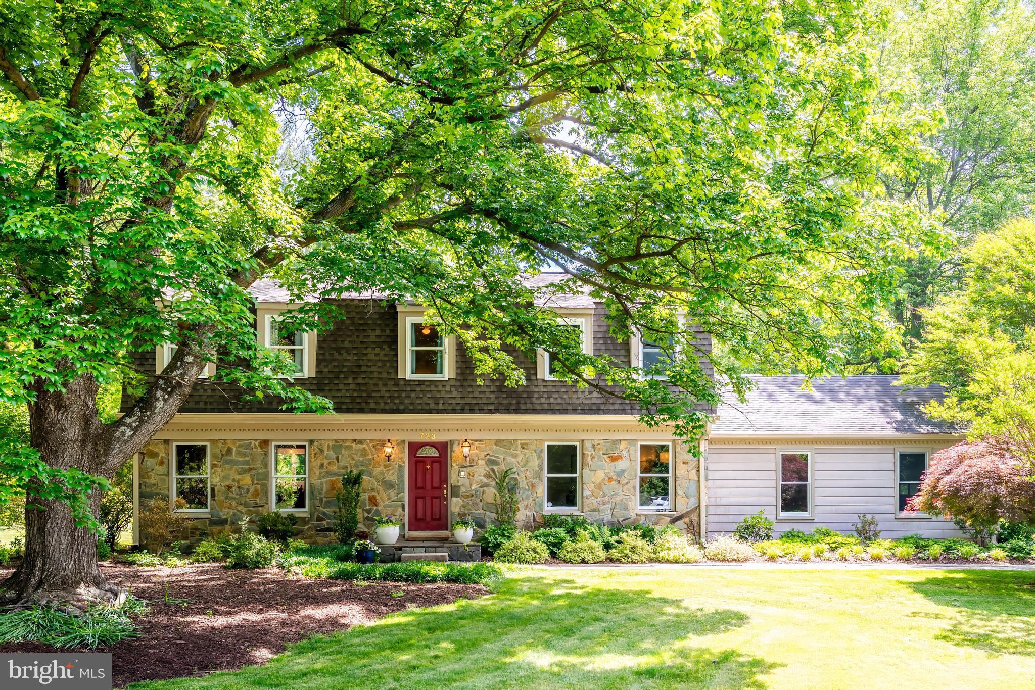 723 FOREST RIDGE DRIVE