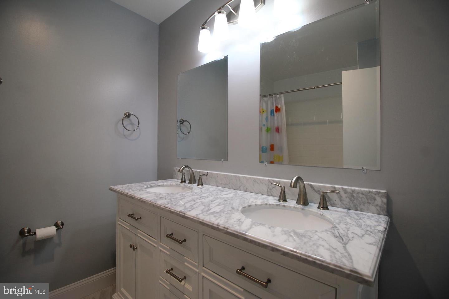 GREENBRIAR - Residential Lease