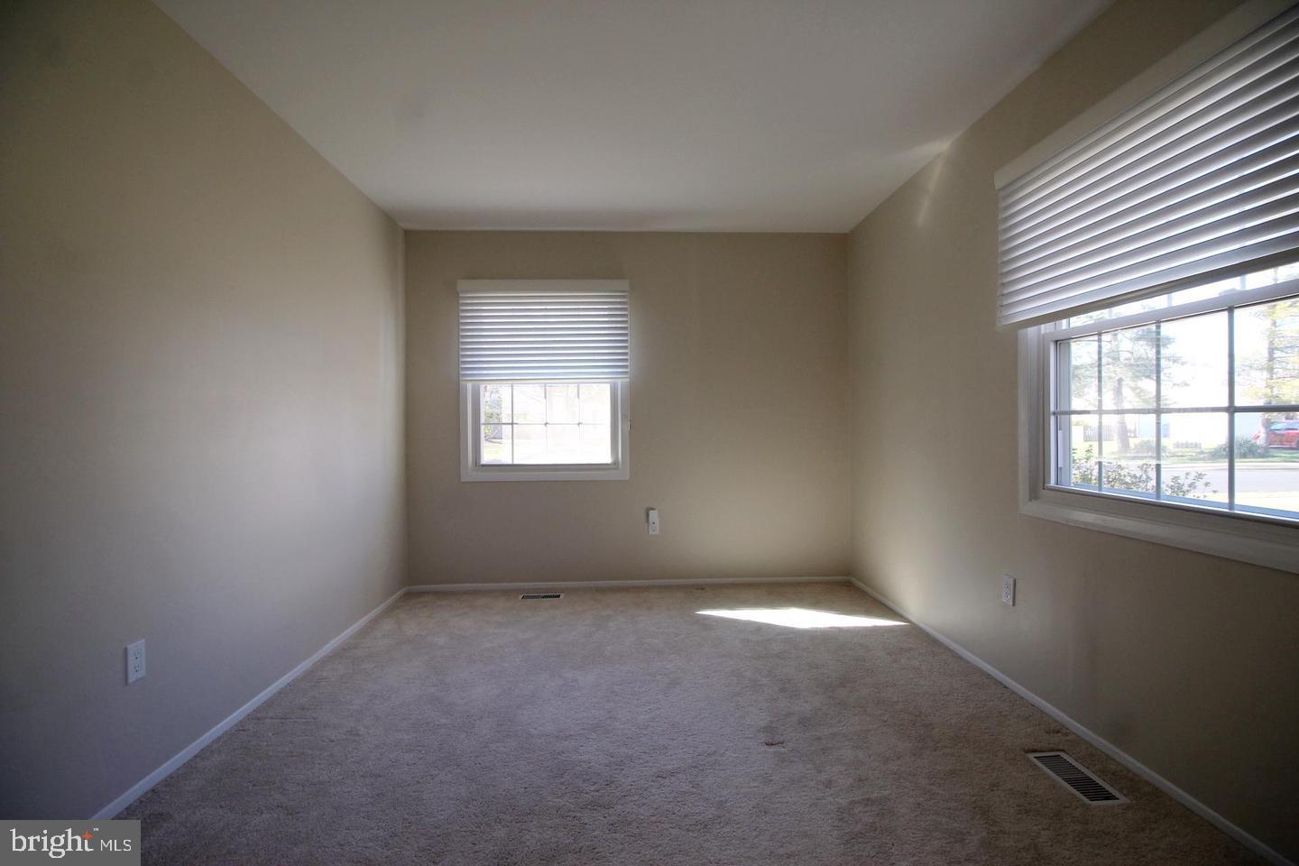 GREENBRIAR - Residential Lease