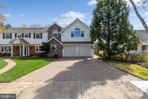 Photo of 13107 Parson Lane, FAIRFAX, VA 22033 (MLS # VAFX2312968)