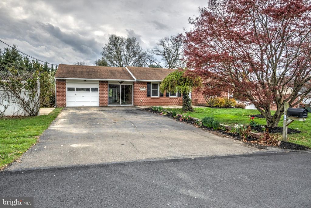 Photo of 1724 Pennsylvania Avenue, LANCASTER, PA 17602 (MLS # PALA2068224)