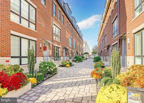 2002 RENAISSANCE WALK # 2 PHILADELPHIA PA 19145