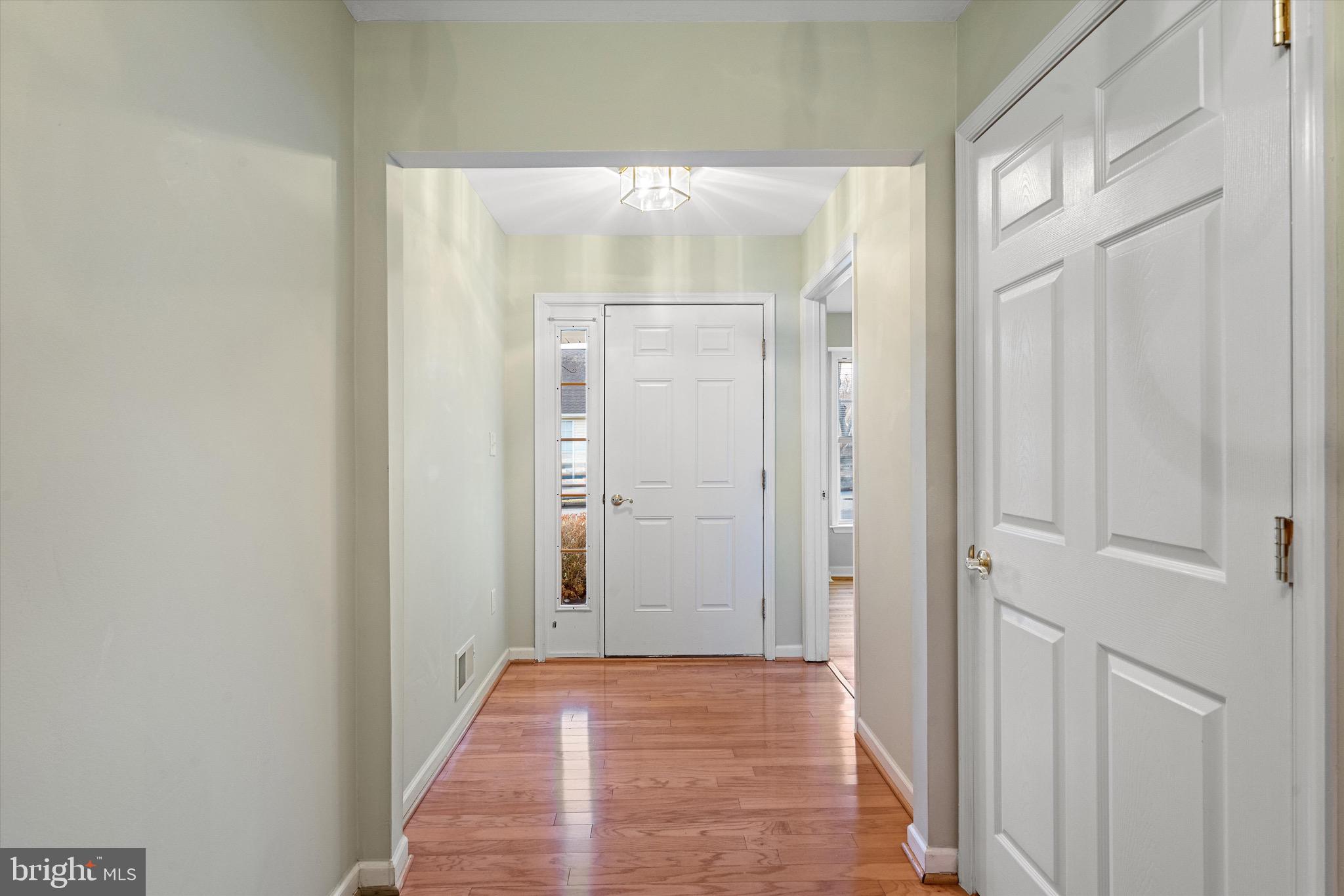 WILLOW LAWN COTTAGES - Residential