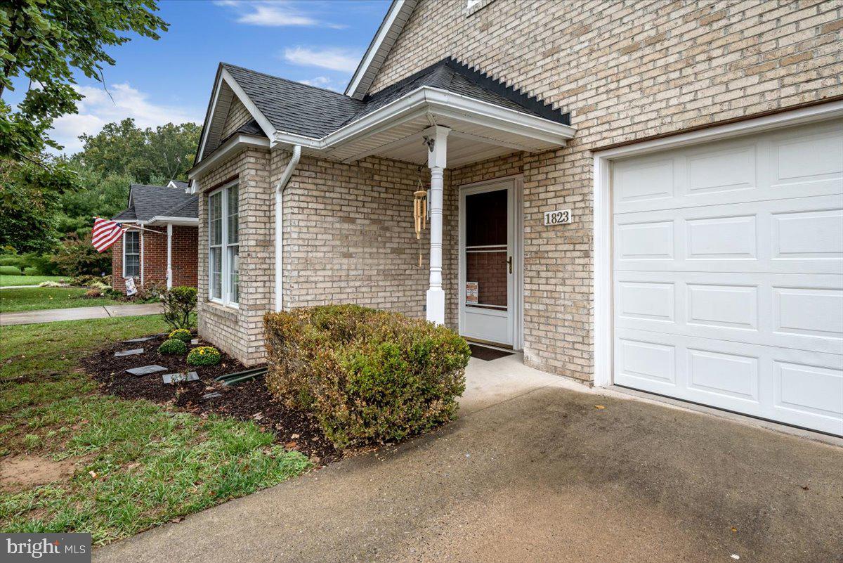 WILLOW LAWN COTTAGES - Residential