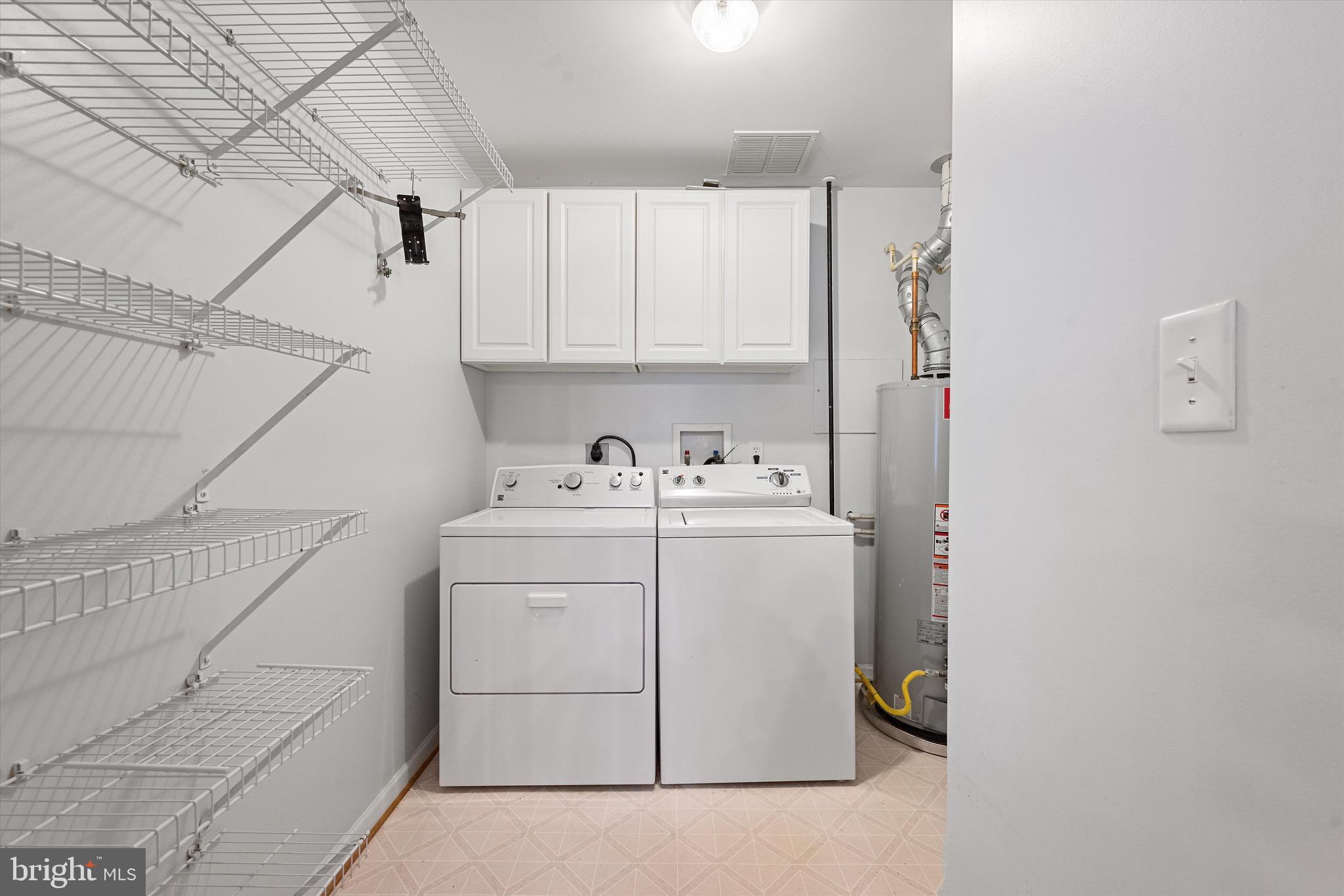 WILLOW LAWN COTTAGES - Residential