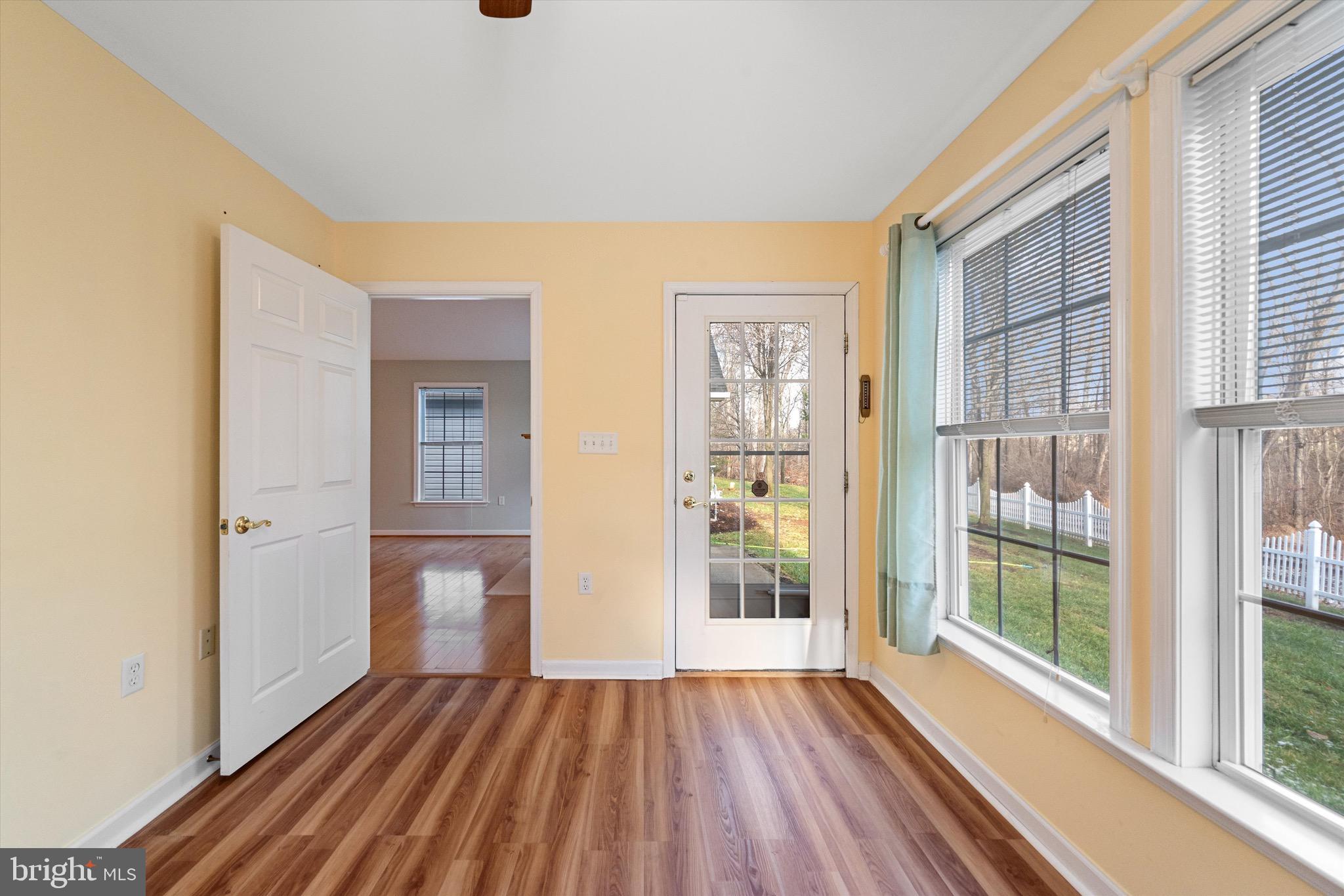 WILLOW LAWN COTTAGES - Residential