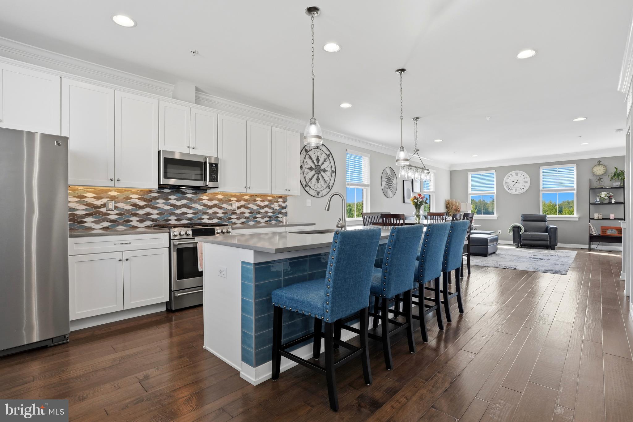 WATERSIDE - Residential