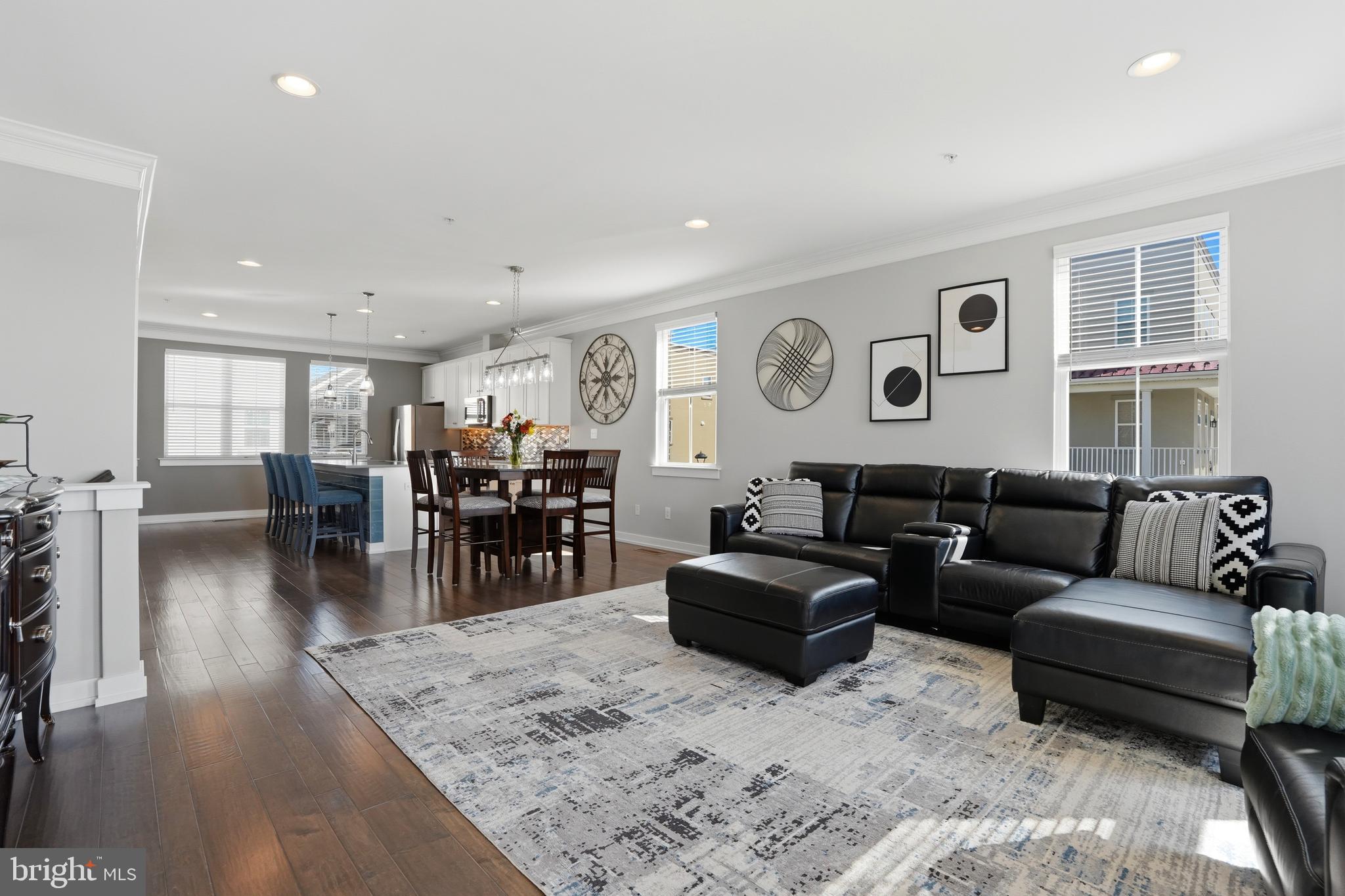 WATERSIDE - Residential