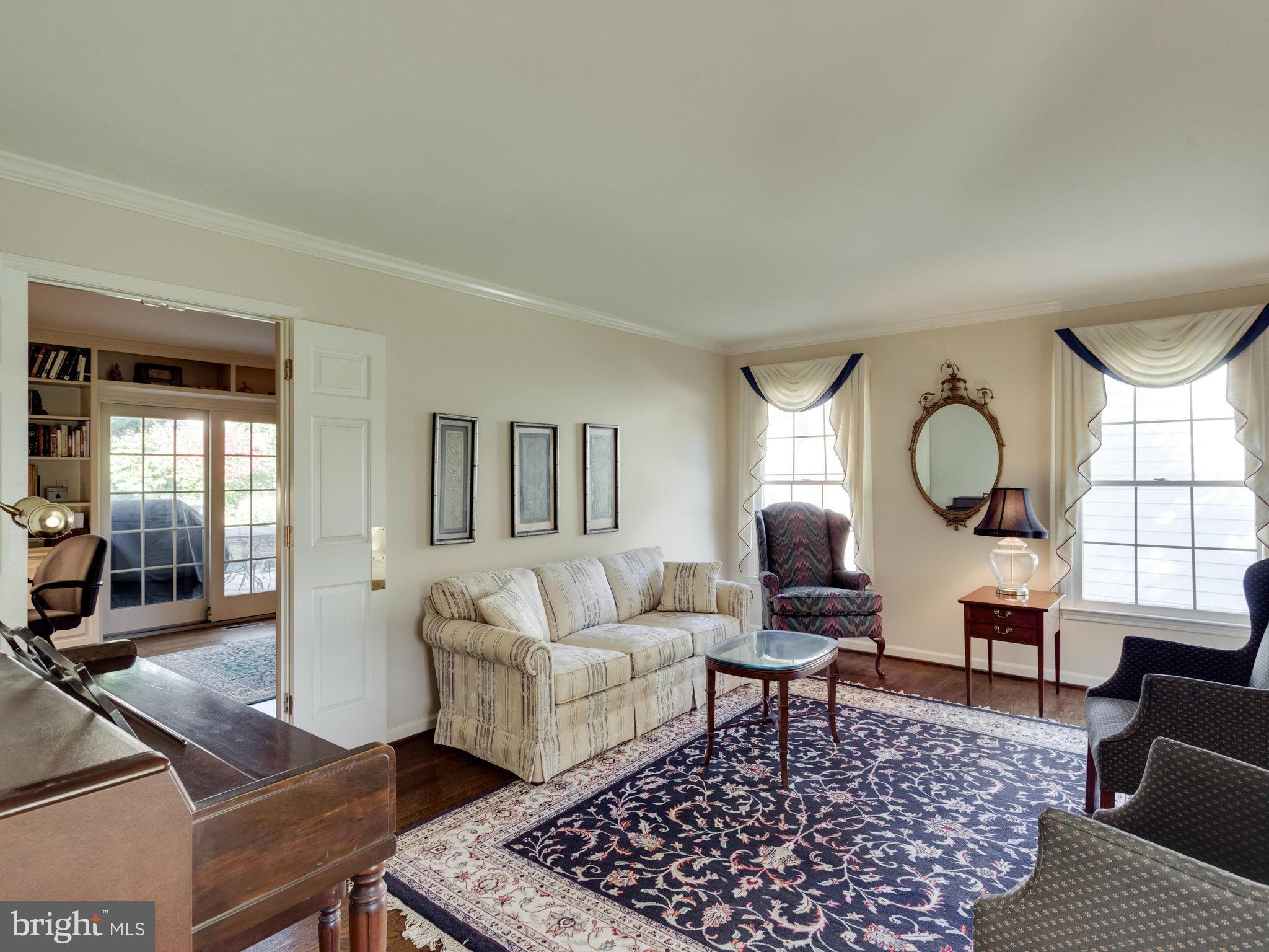 SIGNAL HILL - Residential