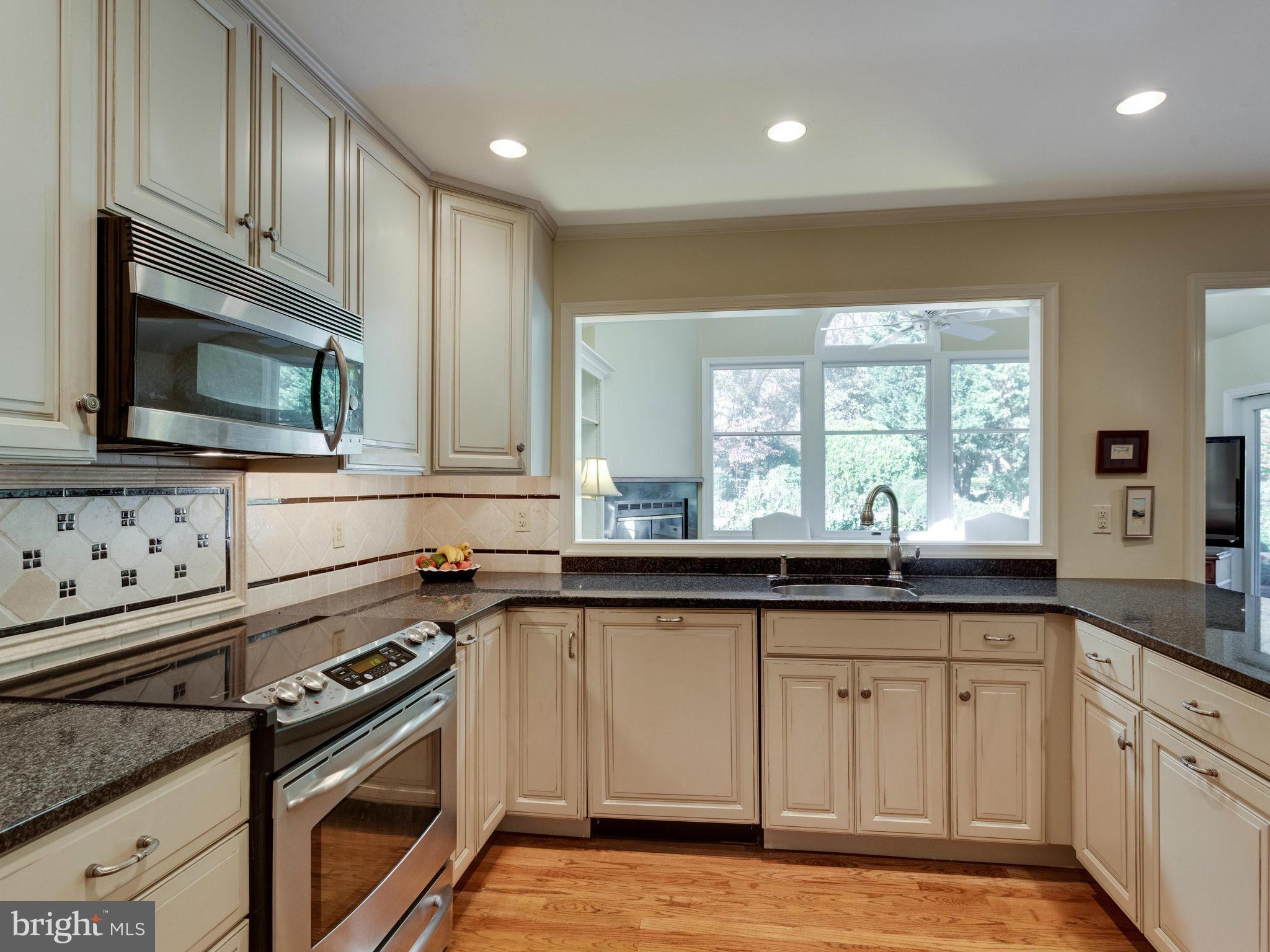 SIGNAL HILL - Residential