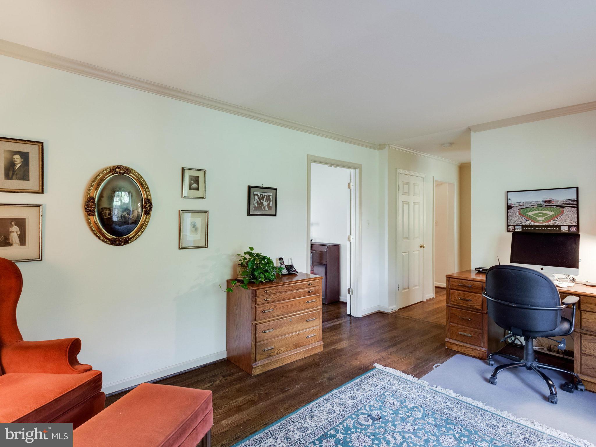 SIGNAL HILL - Residential