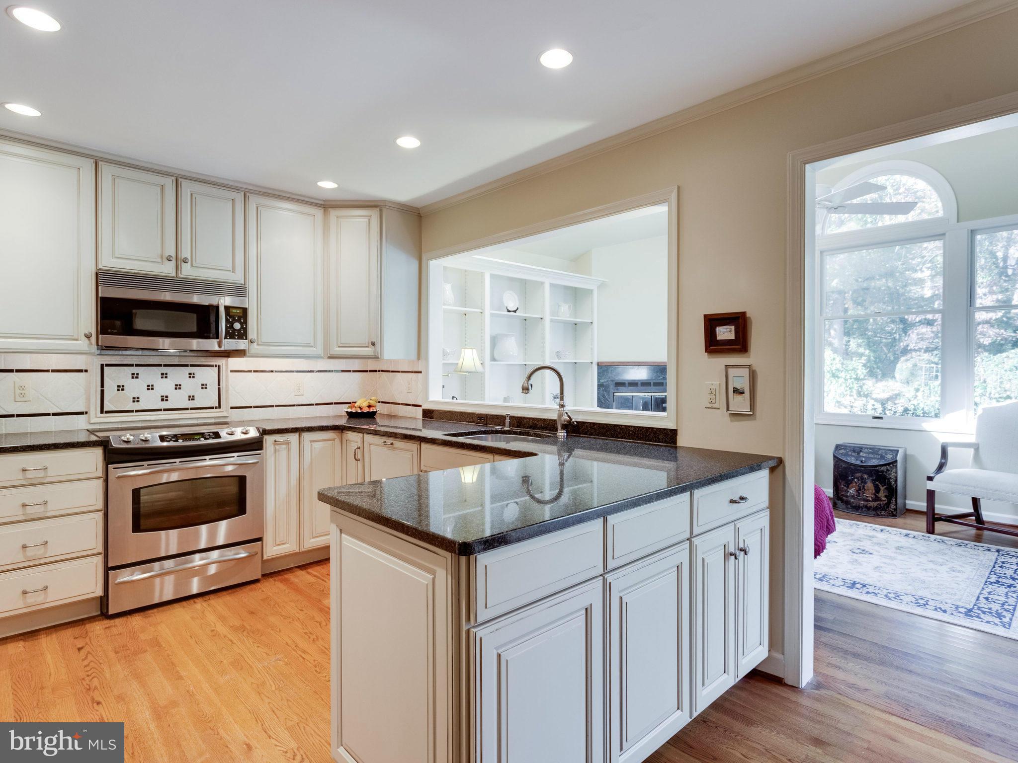 SIGNAL HILL - Residential