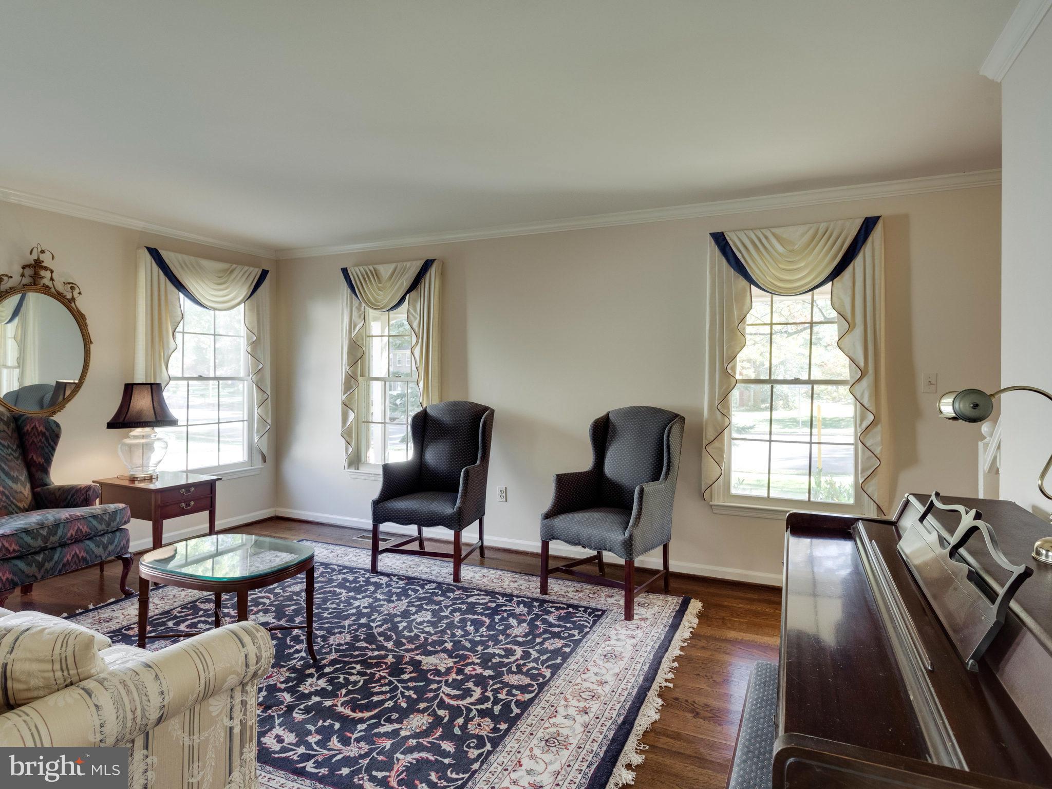 SIGNAL HILL - Residential