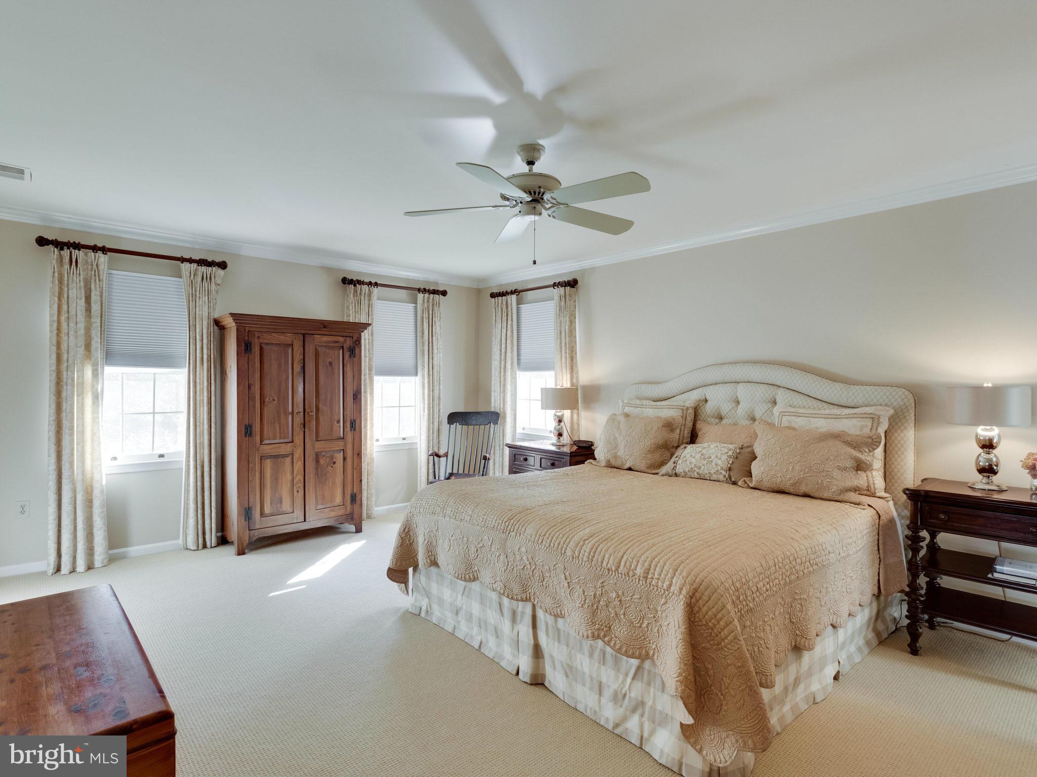 SIGNAL HILL - Residential