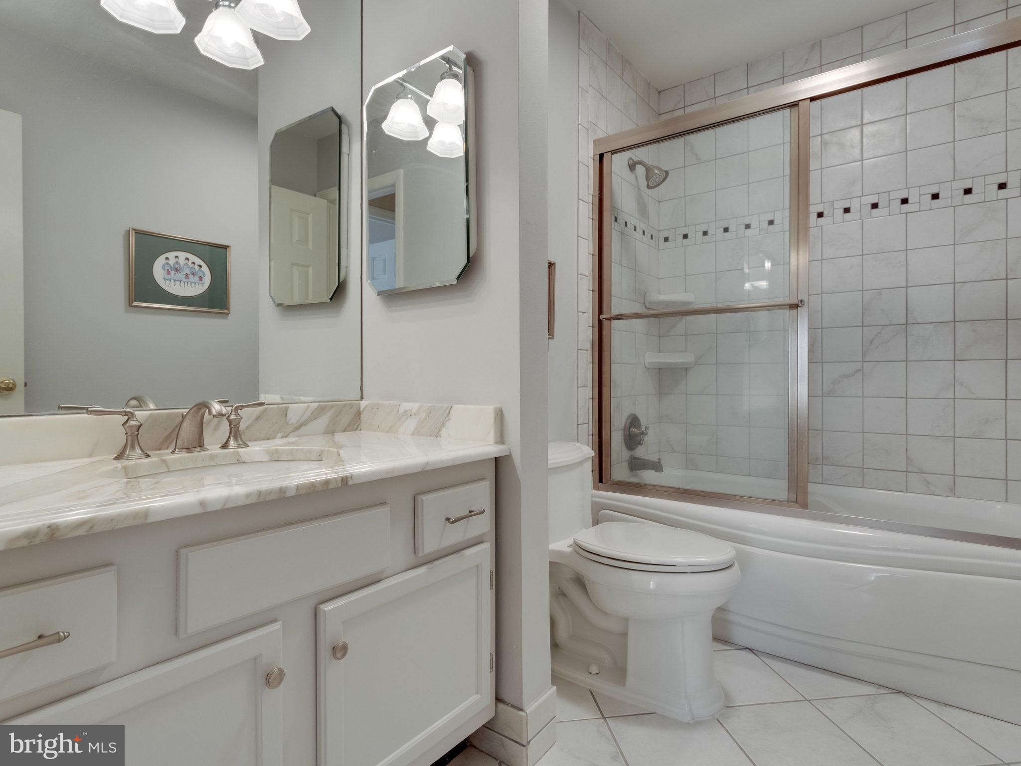 SIGNAL HILL - Residential