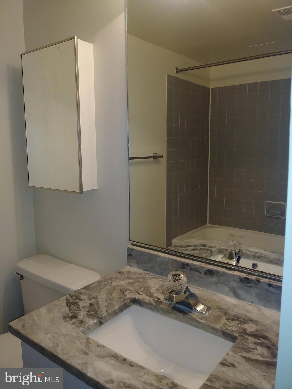 THE SHIPYARD - Residential Lease