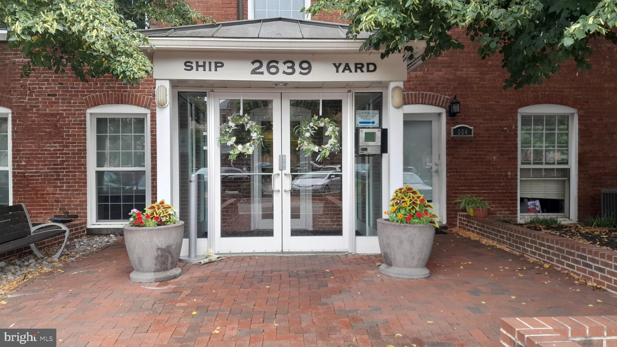 THE SHIPYARD - Residential Lease