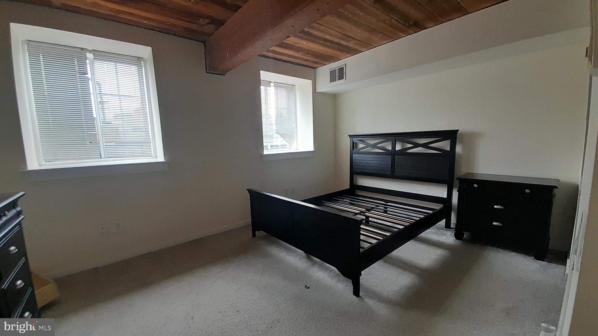 THE SHIPYARD - Residential Lease