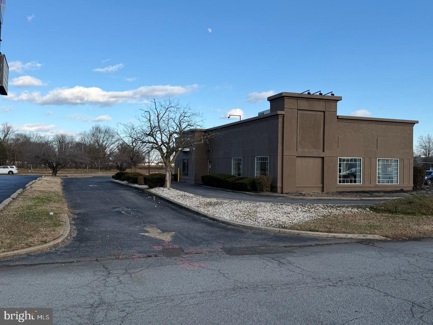 223 N DUPONT HIGHWAY