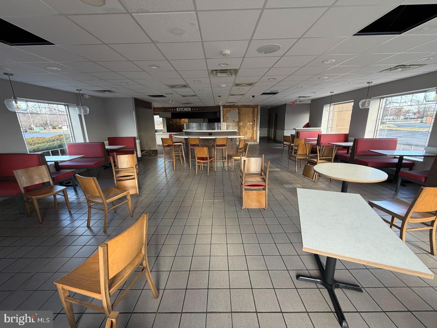 EDGEHILL - Commercial Sale