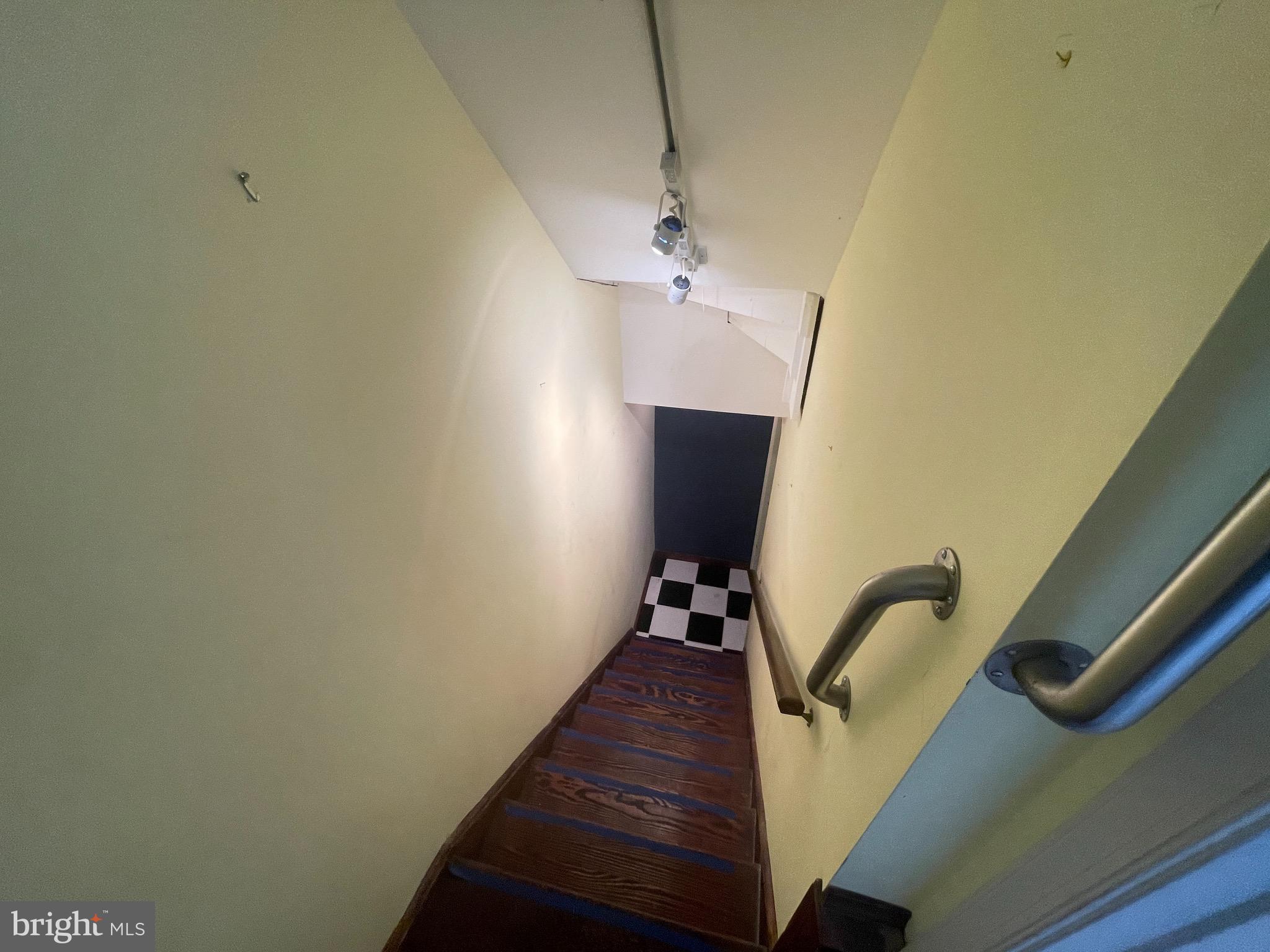 CANTON SQUARE - Residential