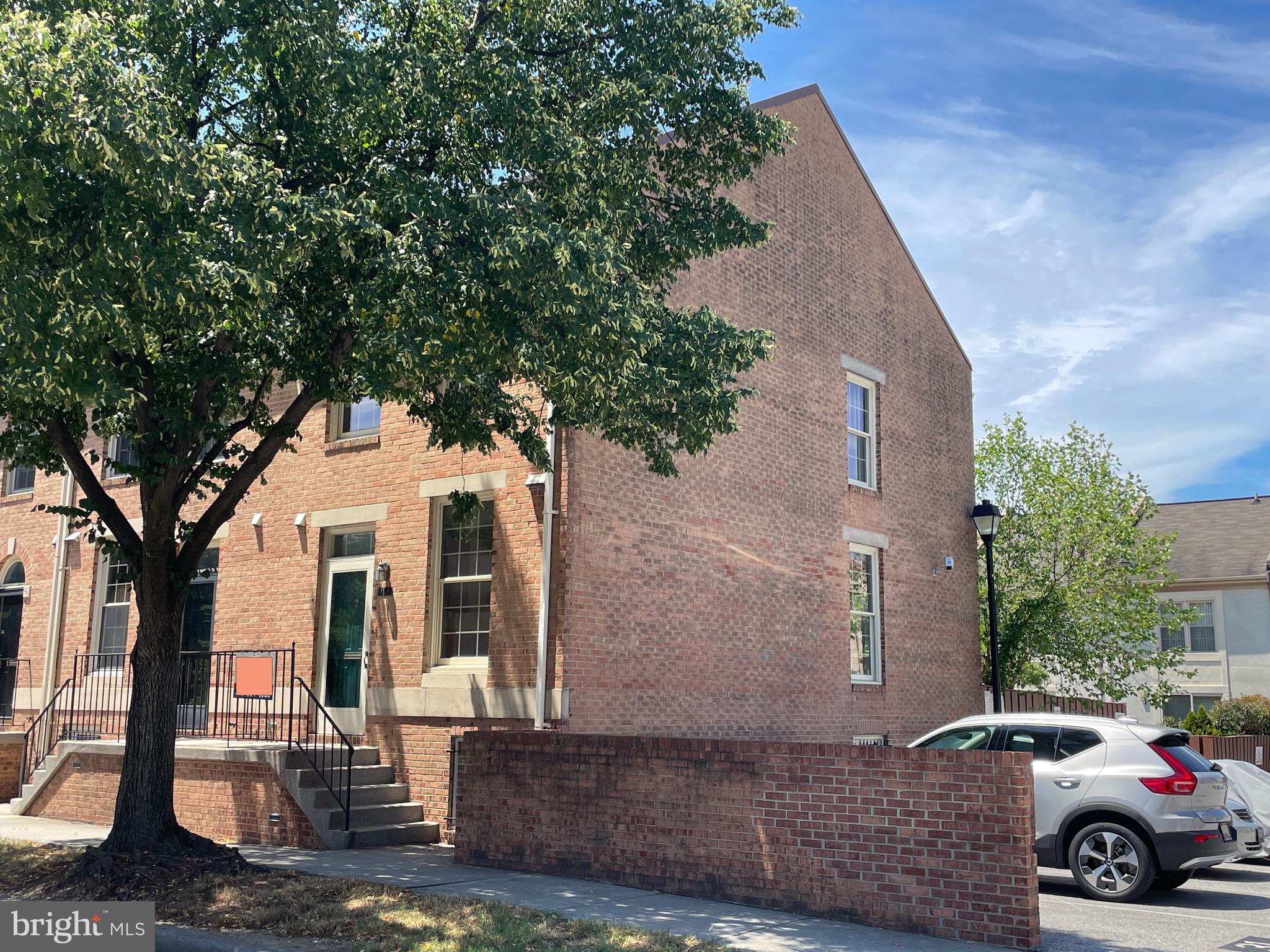 CANTON SQUARE - Residential