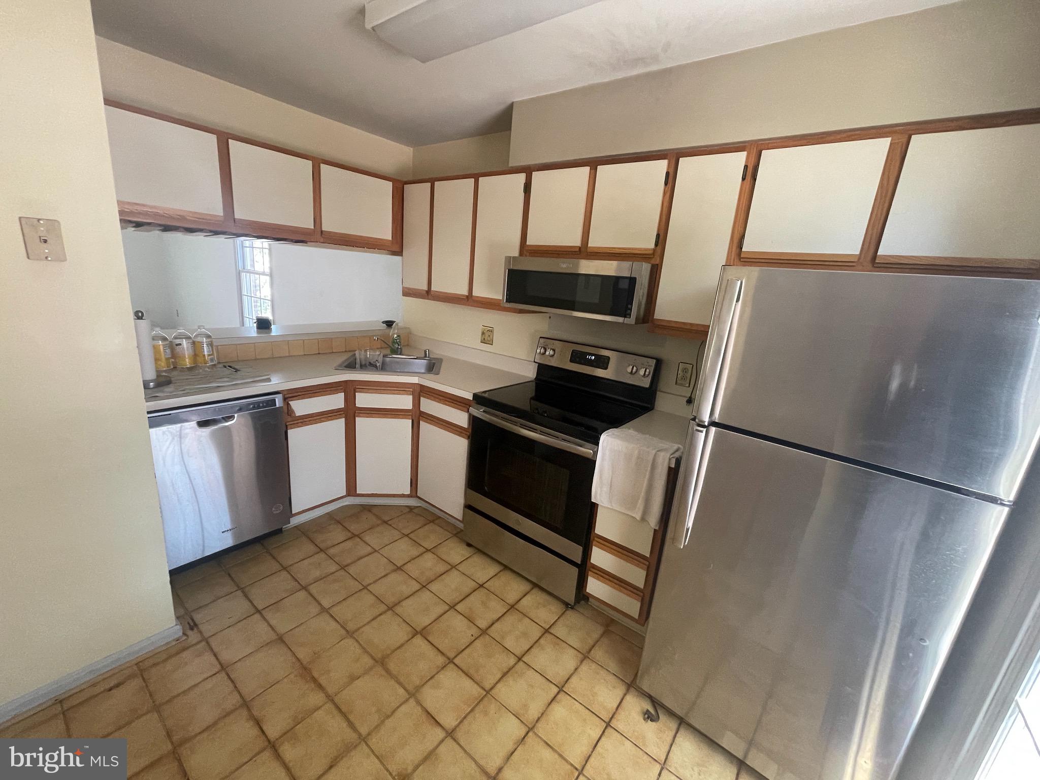 CANTON SQUARE - Residential