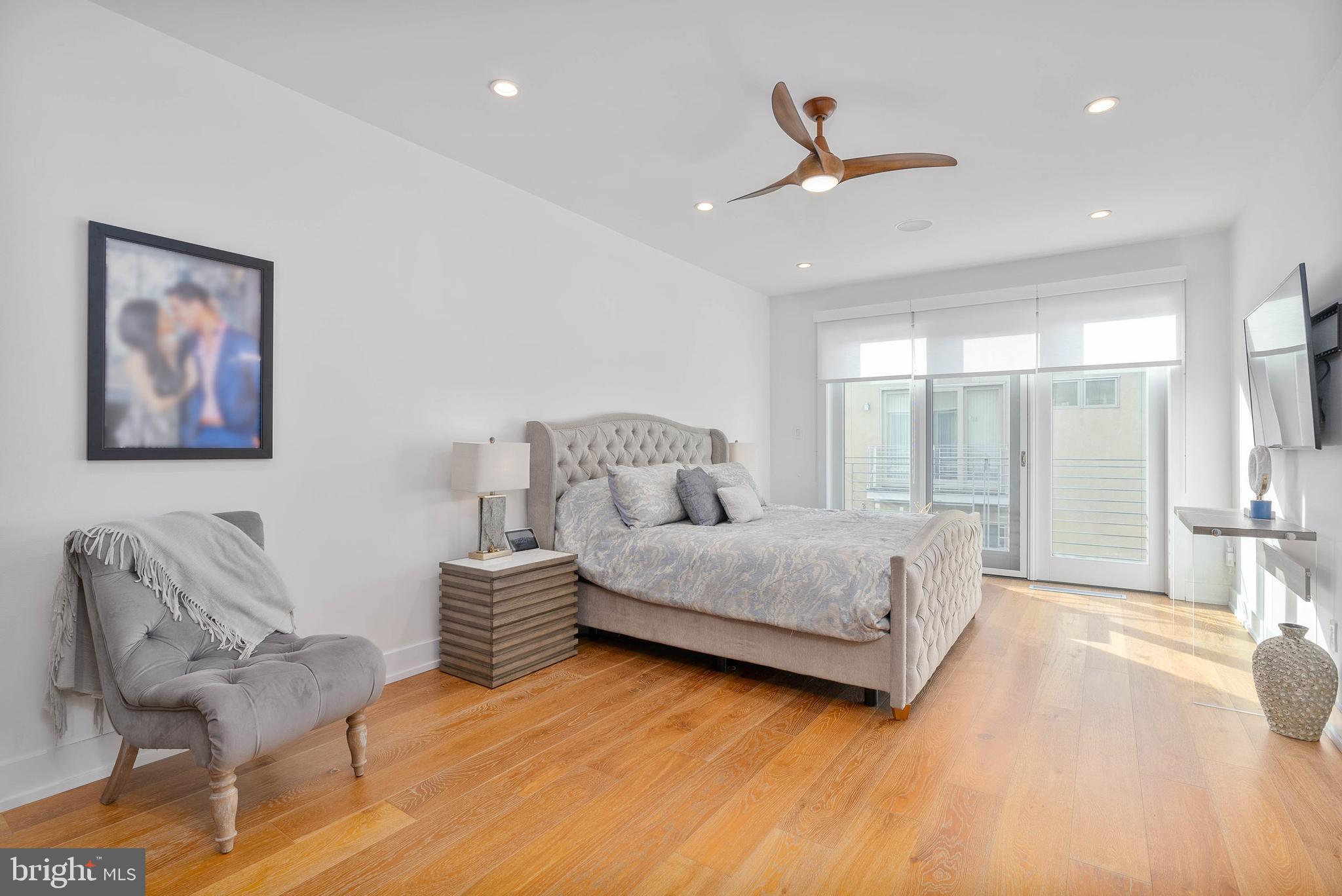 BELLA VISTA - Residential